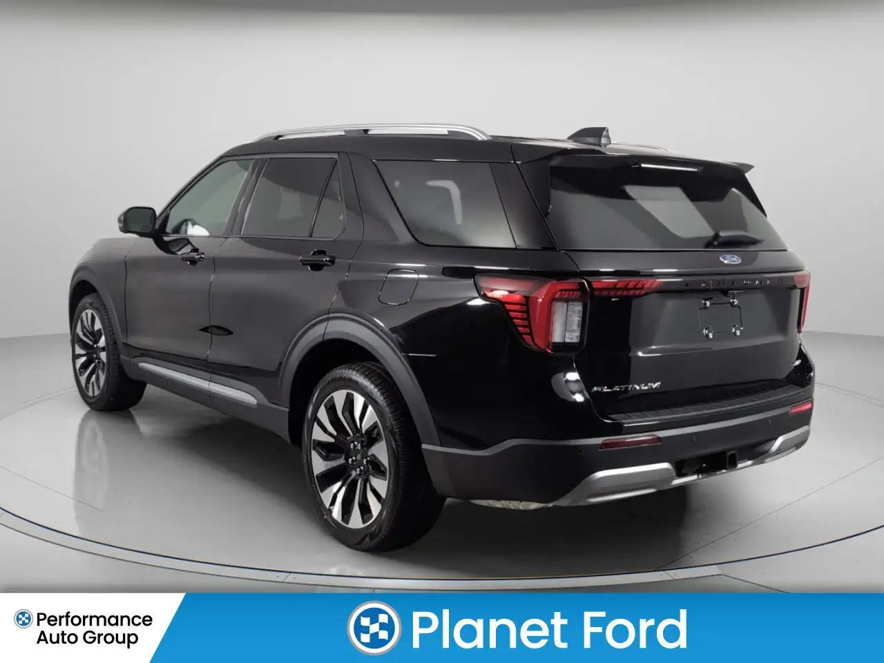 Ford Explorer снимка Ford Explorer