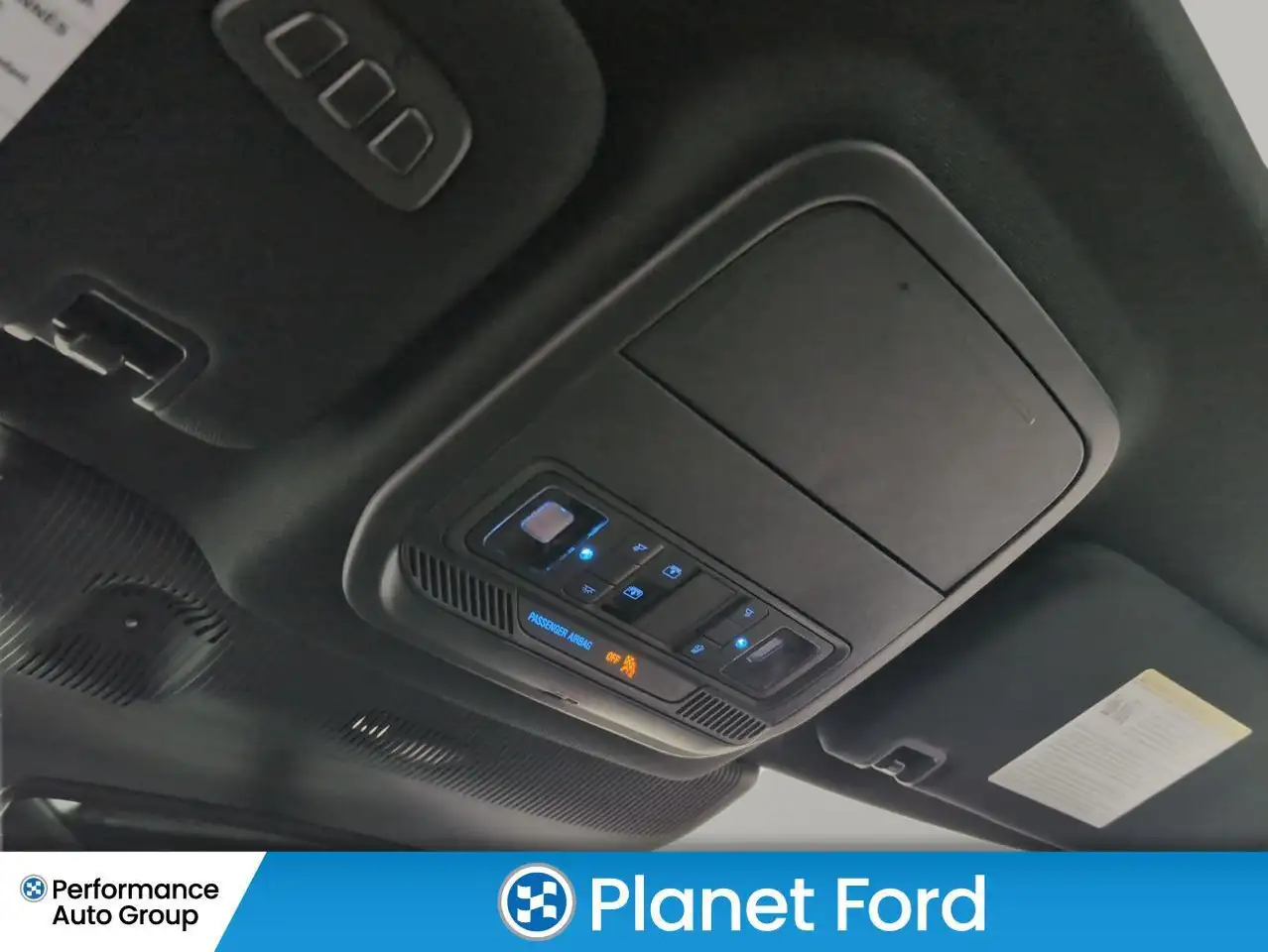 Ford Explorer снимка Ford Explorer