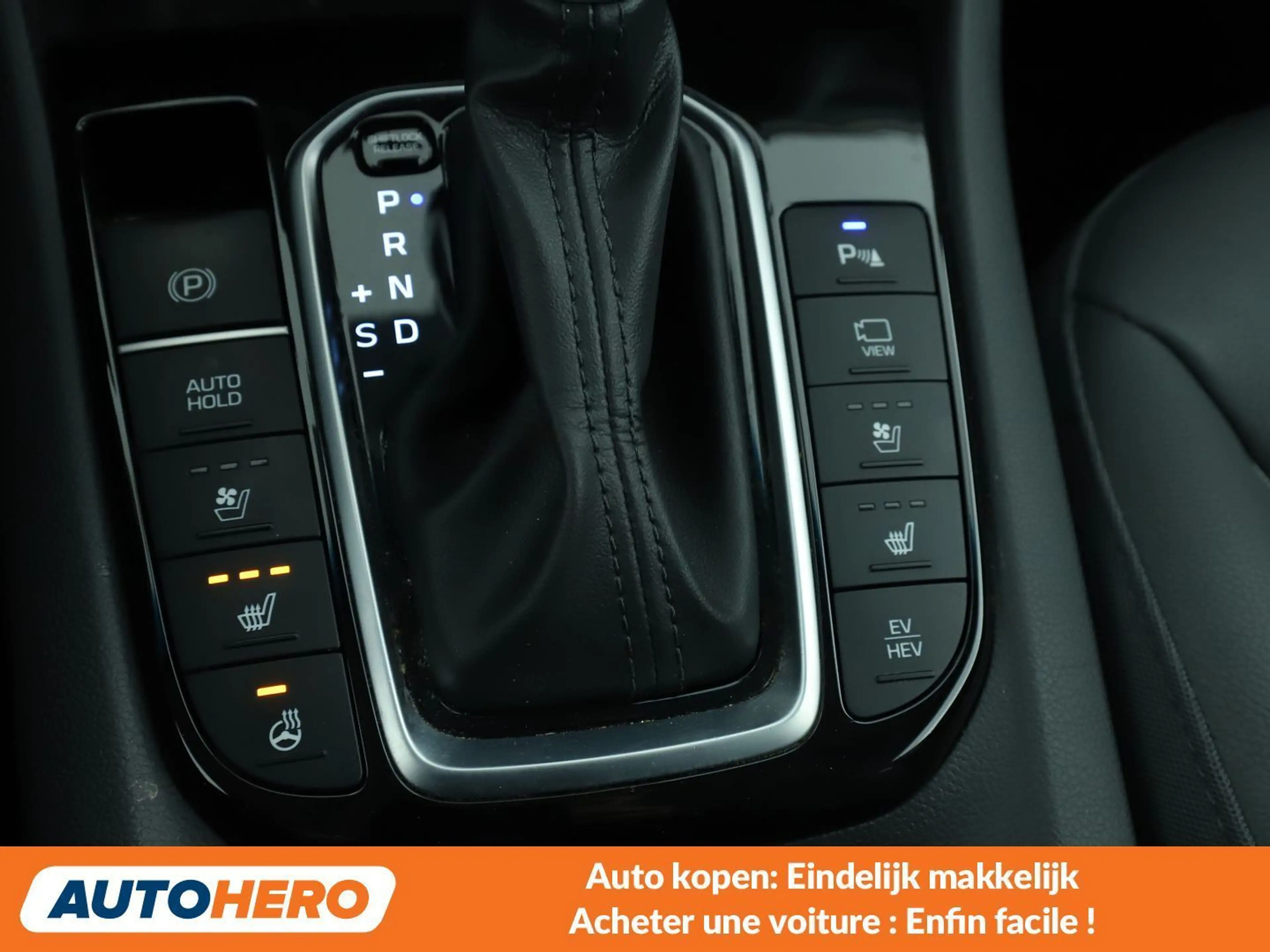 Hyundai IONIQ 1.6 Plug-in Hybrid Executive — photo 14
