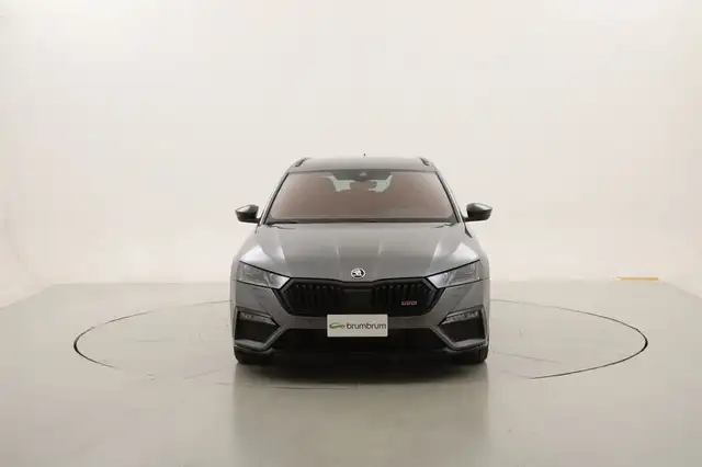Skoda Octavia view 8