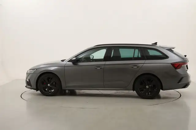 Skoda Octavia view 2