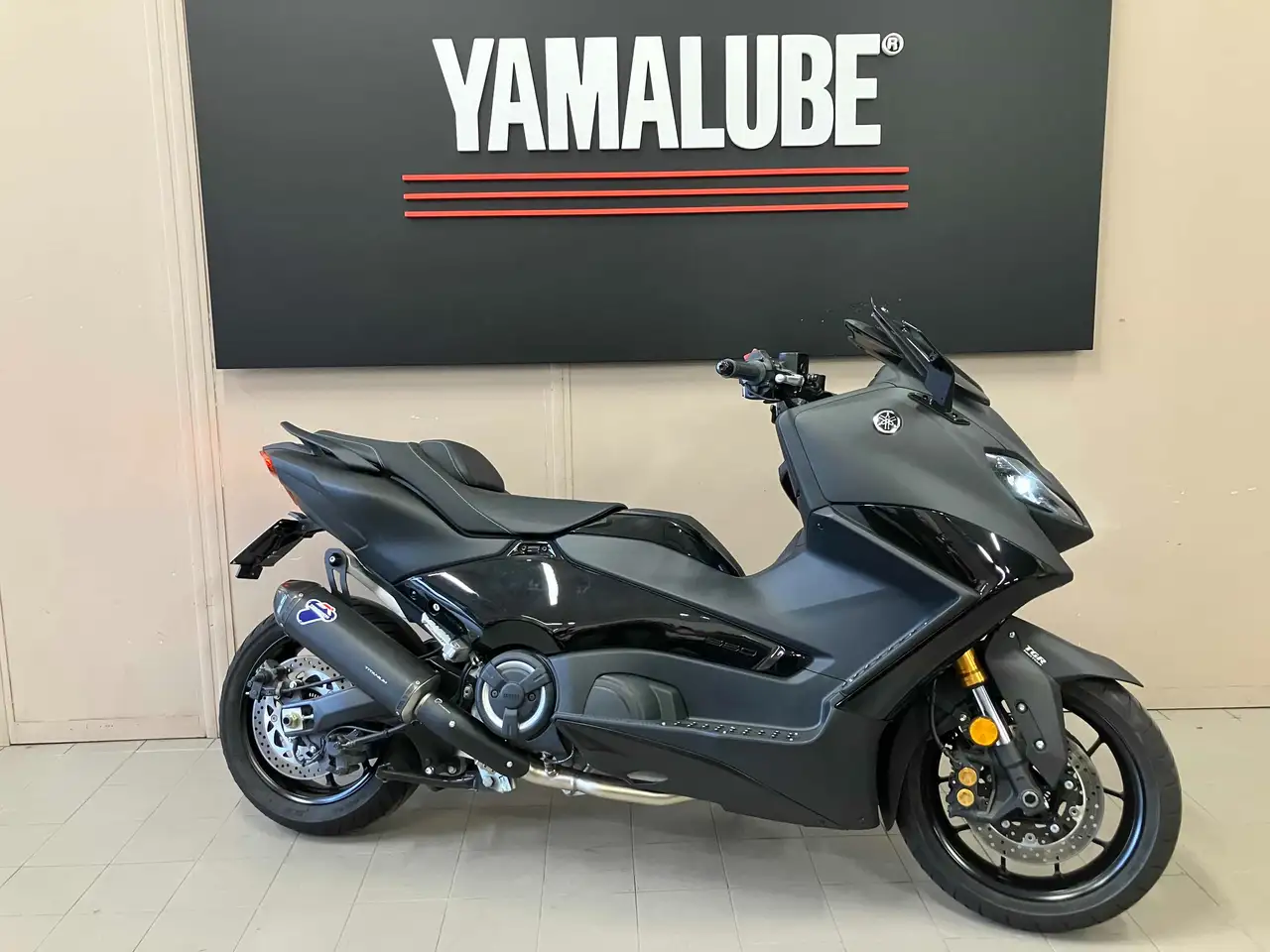 Yamaha Tmax 560