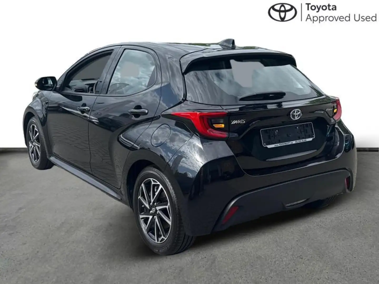 Toyota Yaris Iconic + HI-TECH P. & CARPLAY Zwart - 2