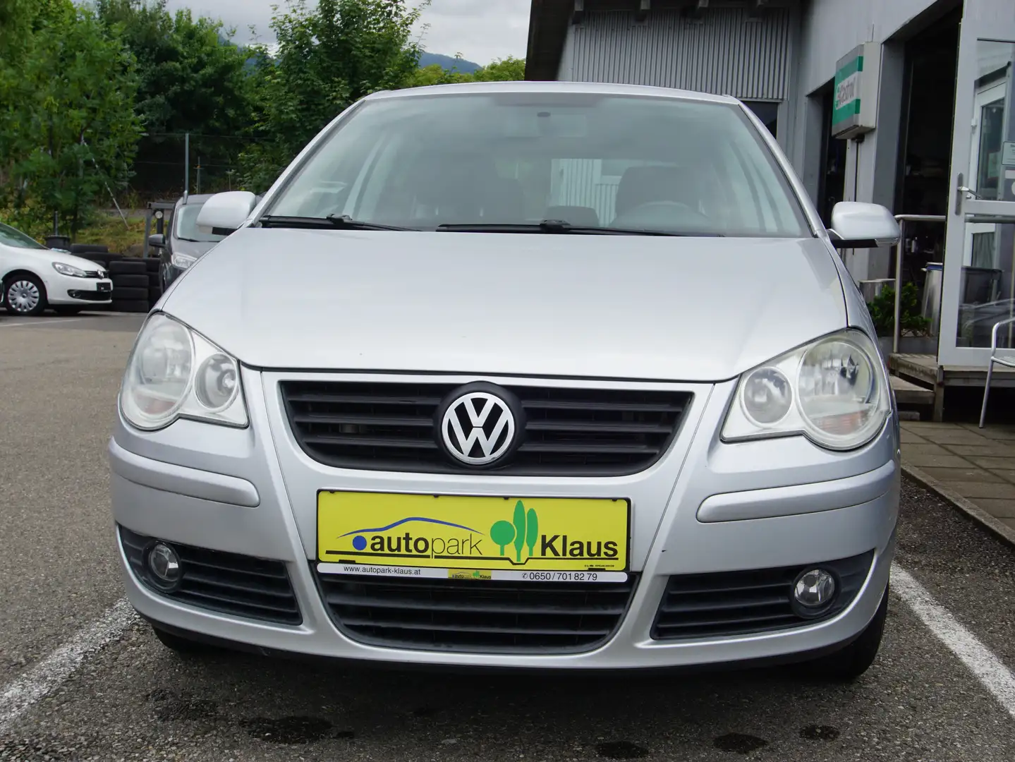 Volkswagen Polo Comfortline Grau - 2