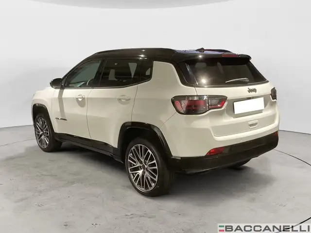 Jeep Compass view 2