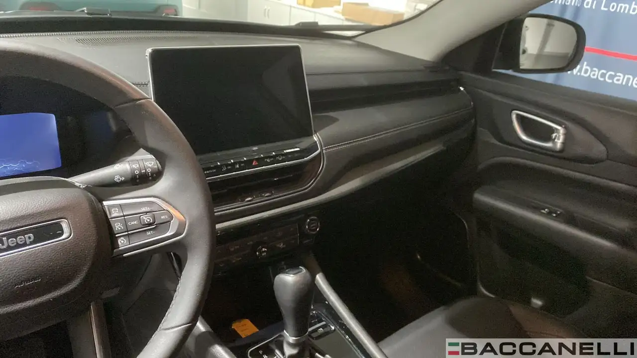Jeep Compass 1.5 Turbo MHEV T4 96kW Summit DDCT, миниатюра 17