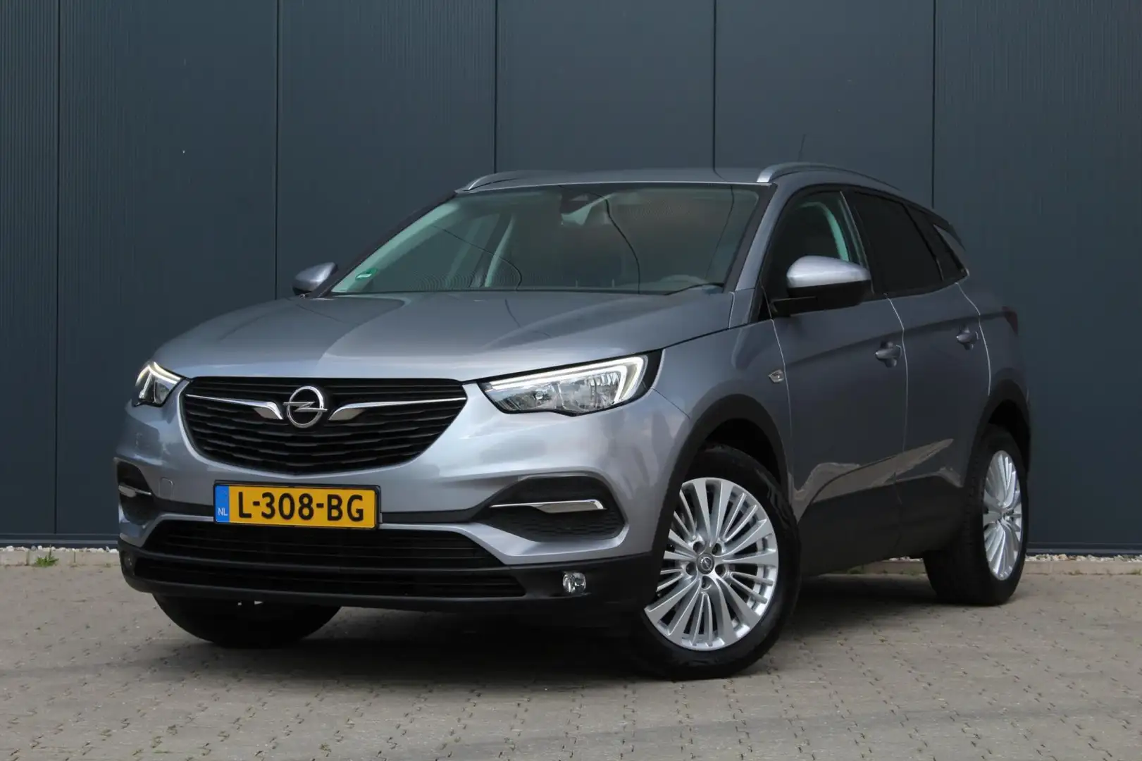 Opel Grandland X 1.2 Turbo Business Executive | Stoel / Stuurverwar Grigio - 1