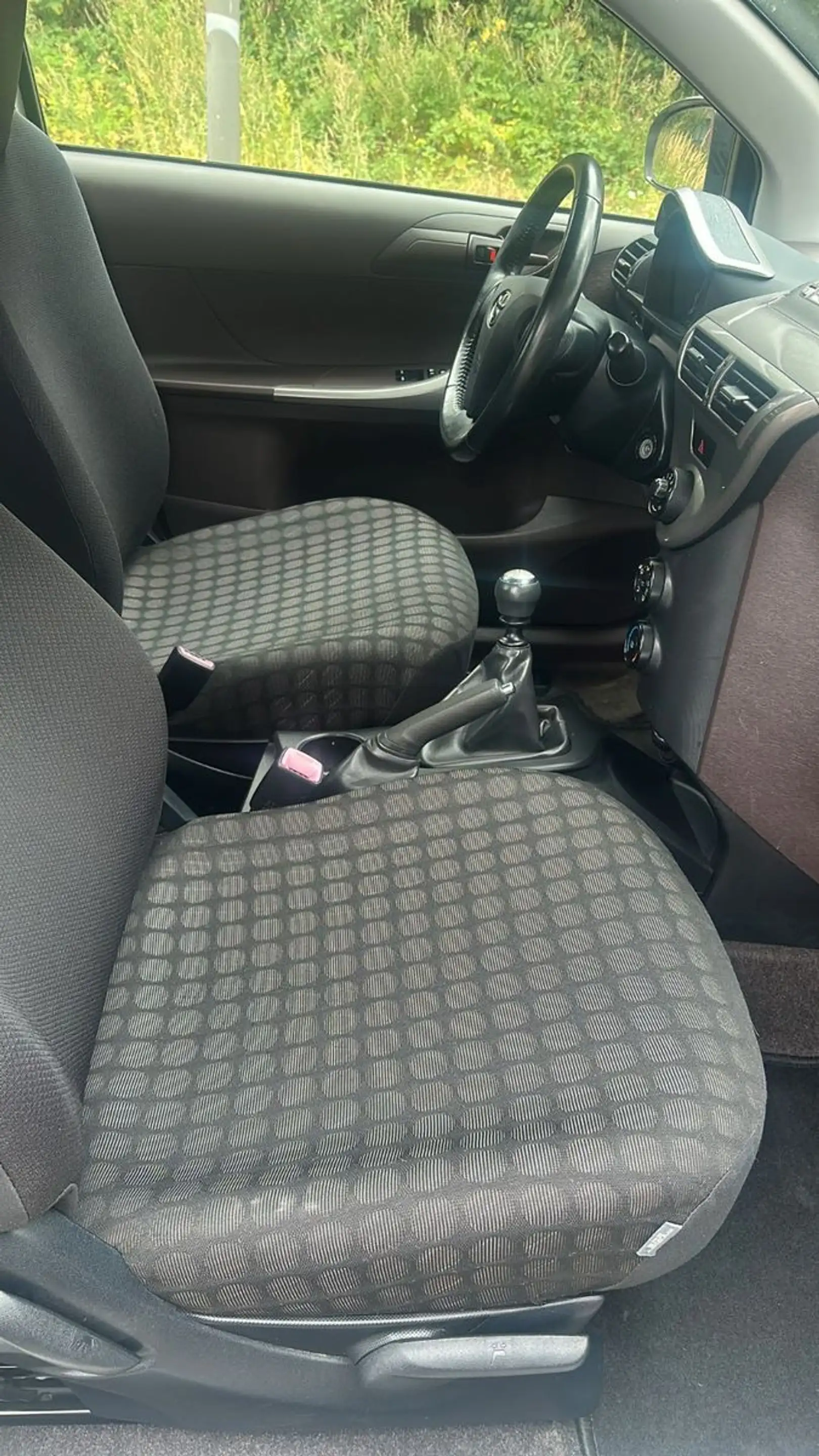 Toyota iQ iQ Basis — photo 10