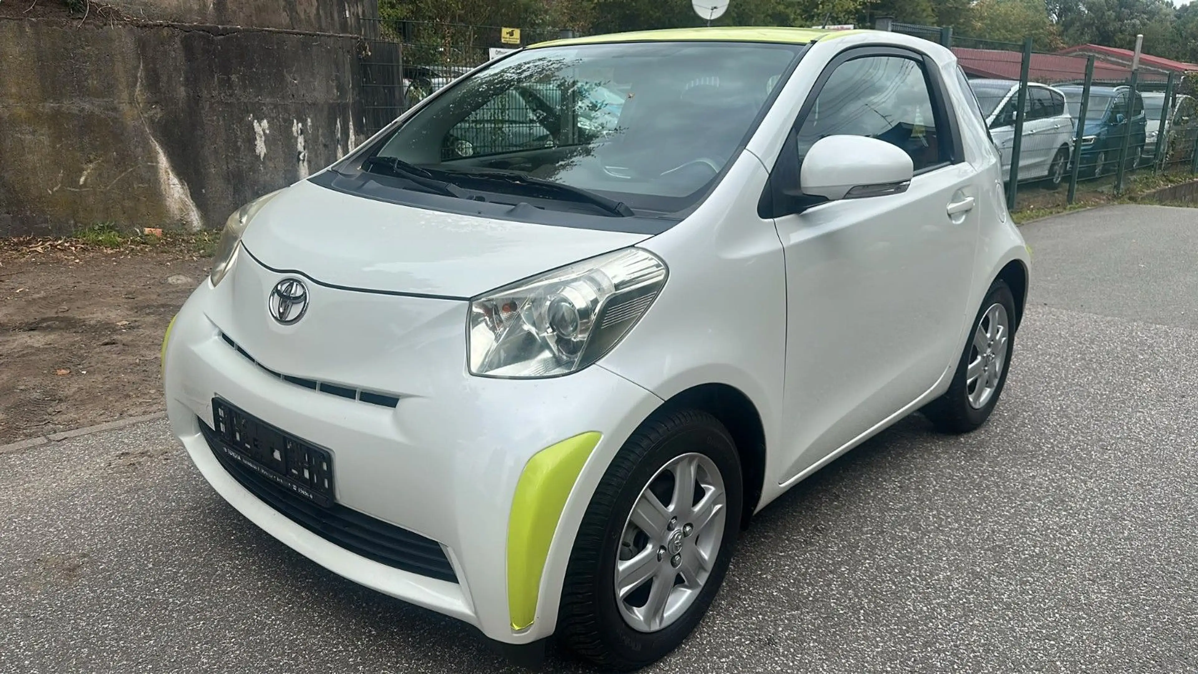 Toyota iQ iQ Basis — photo 3