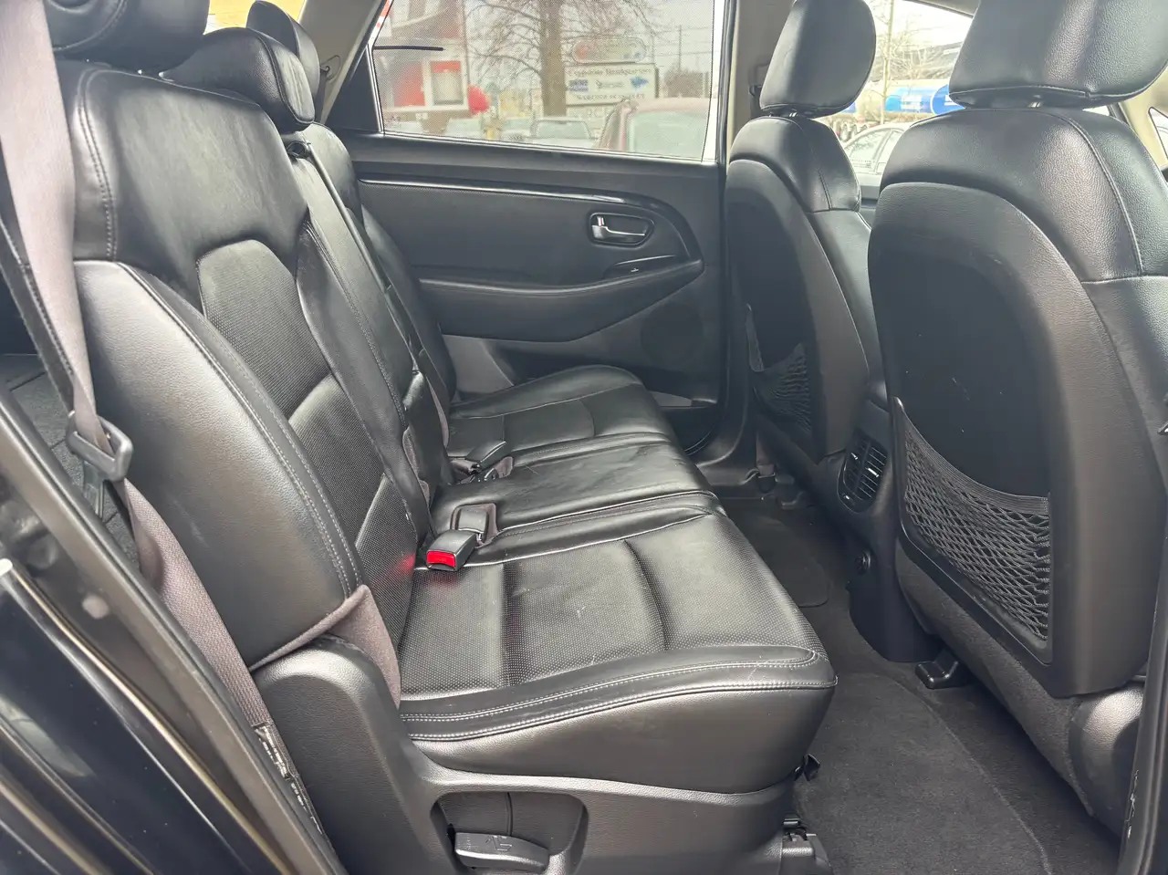 Kia Rondo снимка Kia Rondo