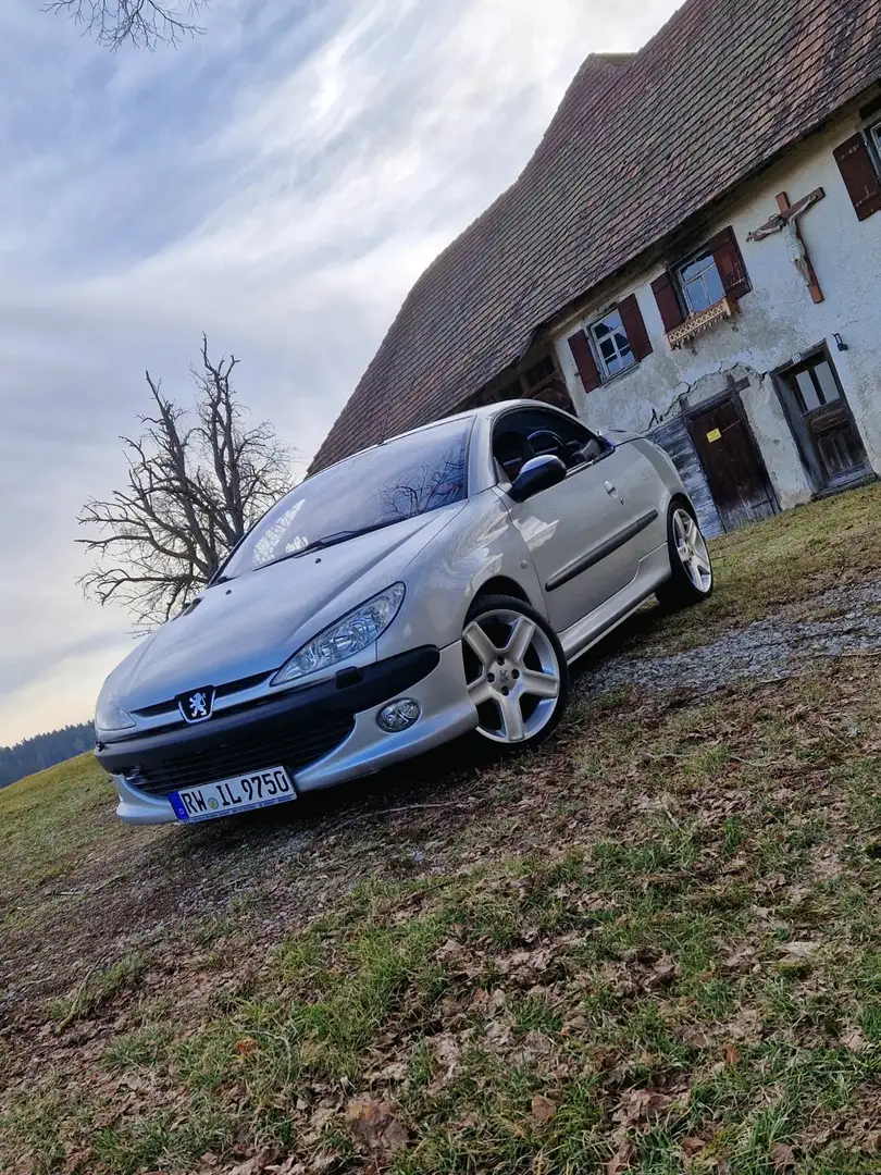 Peugeot 206 CC Platinum 136 PS 2.0 l RC Silber - 1