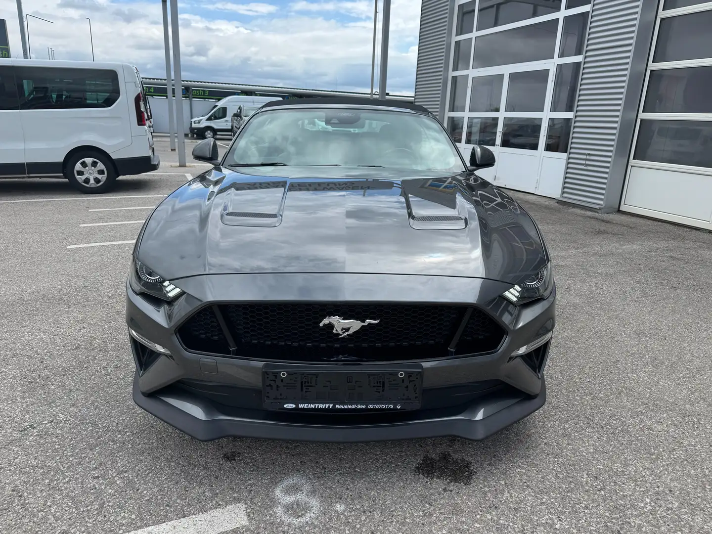Ford Mustang Cabrio 5.0 Ti-VCT V8 GT Automatik Gris - 2