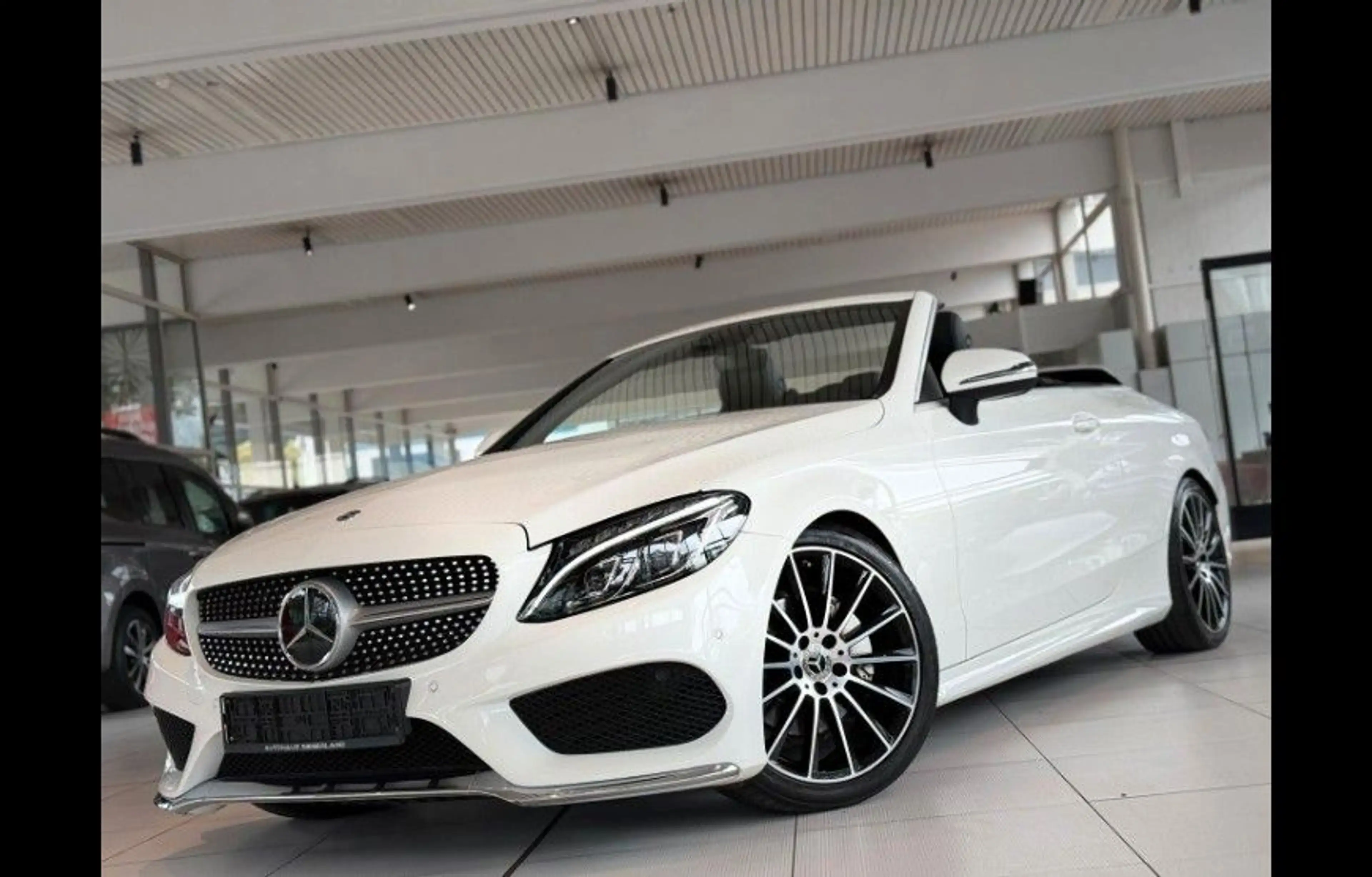 Mercedes-Benz C 200 Cabrio/ AMG-LINE/ 19-Zoll/Leder//Airmatic