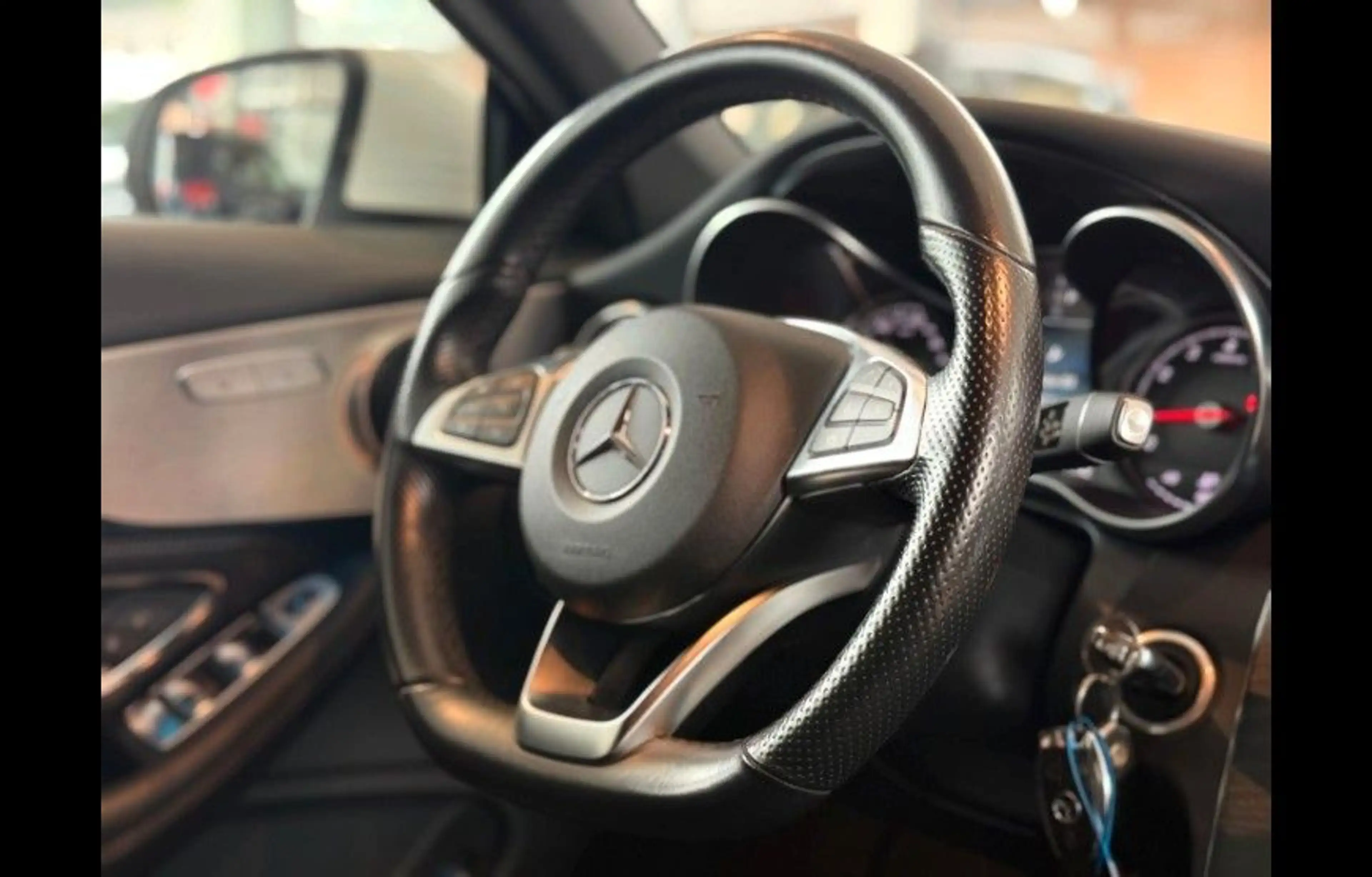 Mercedes-Benz C 200 Cabrio/ AMG-LINE/ 19-Zoll/Leder//Airmatic — photo 10