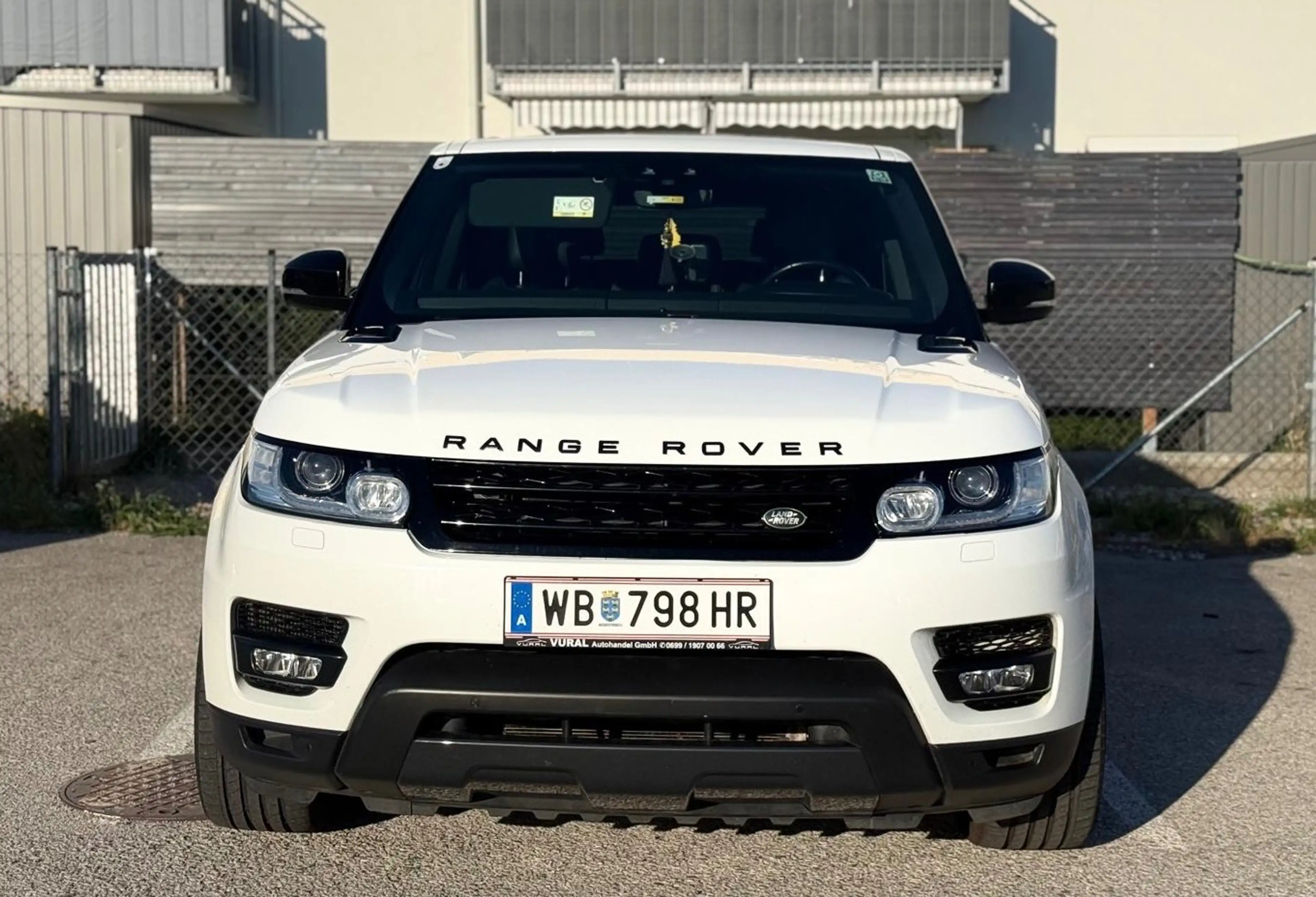 Land Rover Range Rover Sport HS — photo 2