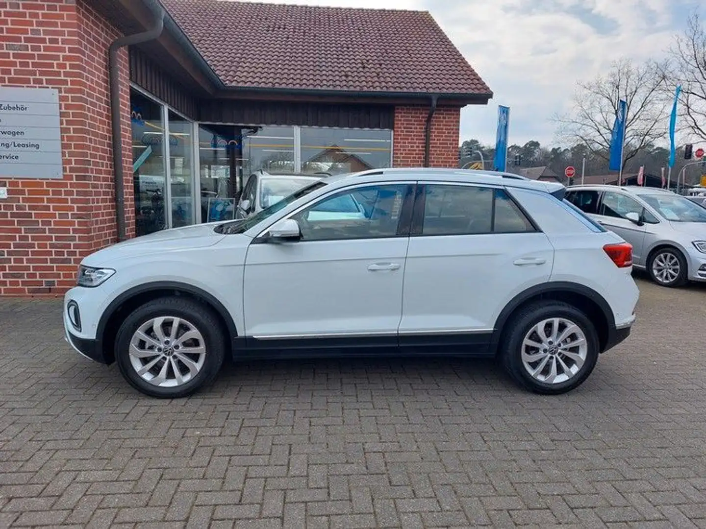 Volkswagen T-Roc 1,5 TSI Style *DSG*el. Heckklappe*LED*ACC Blanco - 2