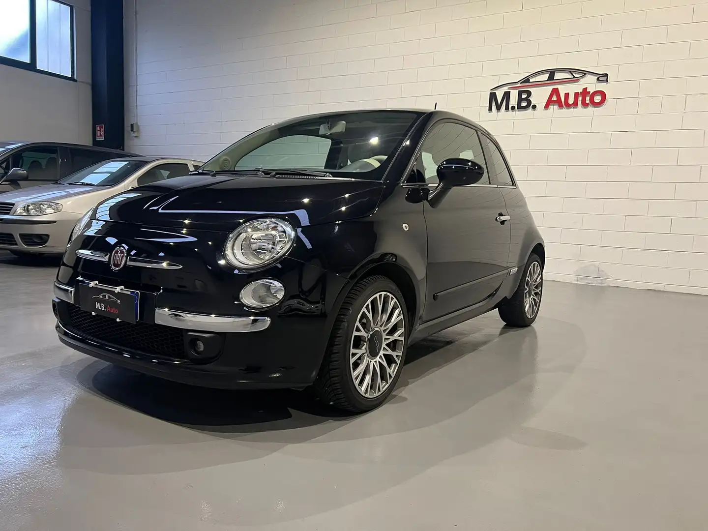 Fiat 500 1.2 Lounge Dualogic 69cv my14 Schwarz - 1