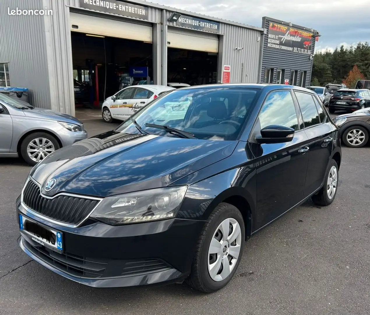 Skoda Fabia 1.2 TSI Ambition 90 ch Noir - 1