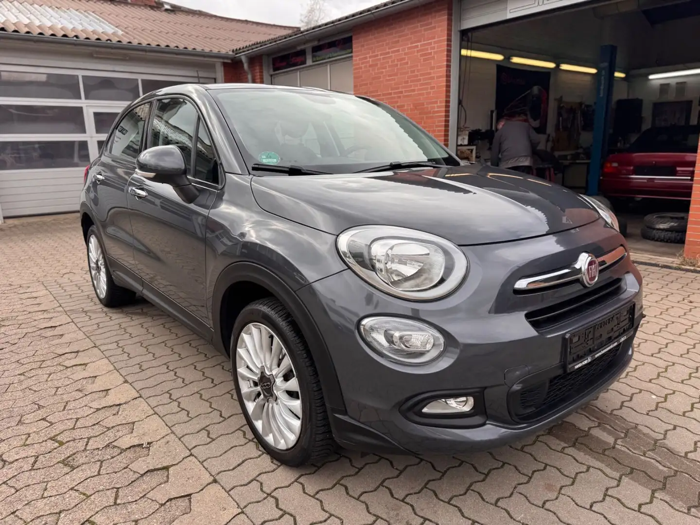 Fiat 500X 1.4 Pop Star*LED*PDC*2.Hand+S-Heft*Garantie Grau - 1