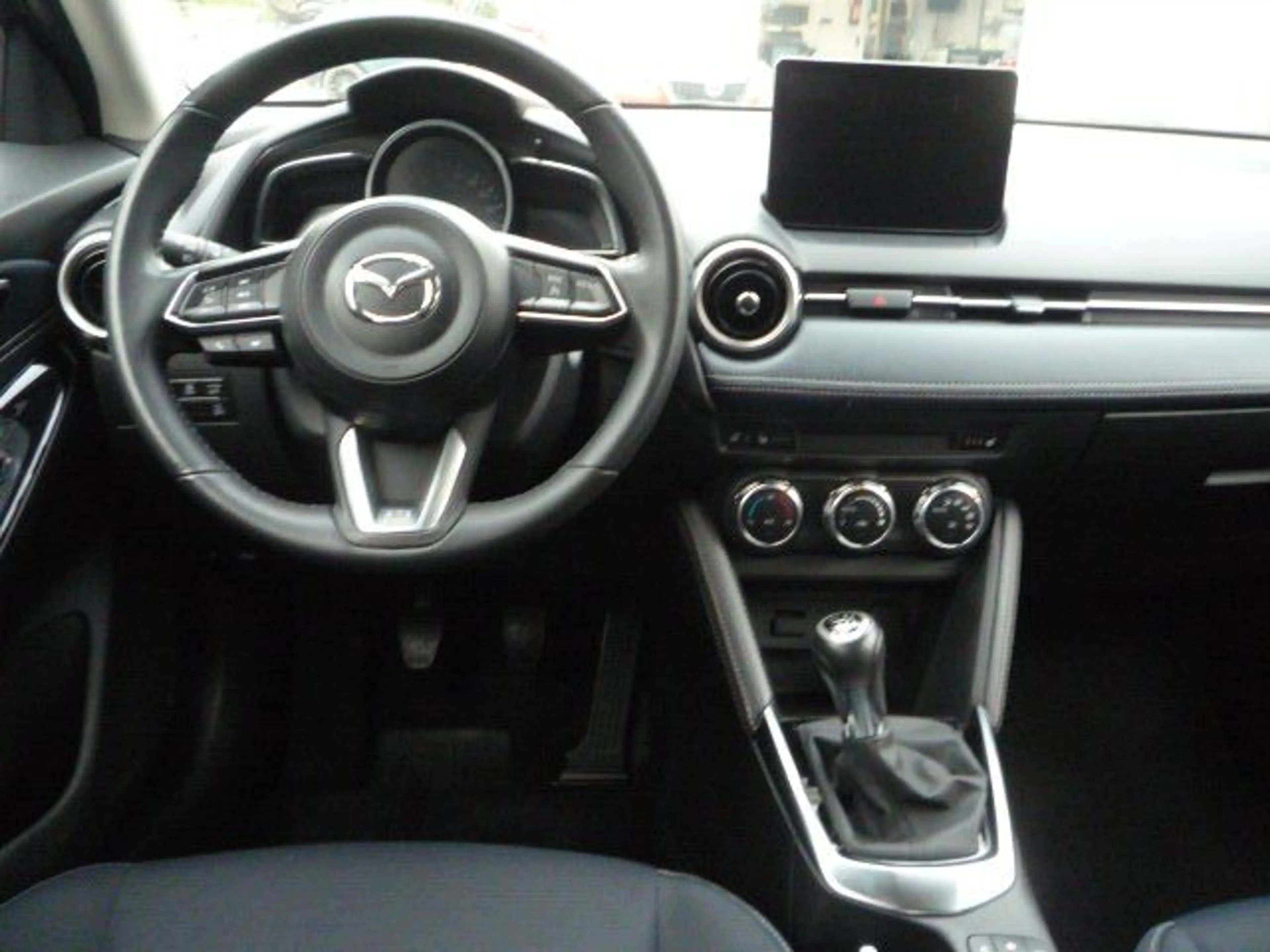 Mazda 2 e-SKYACTIV G 90 MAZDA M HYBRID MT FWD Navi*Al — photo 13
