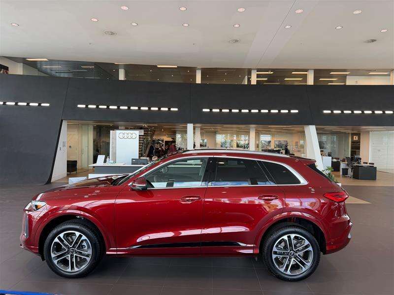2026 Audi Q5 Technik 2.0 TFSI quattro — снимка 1