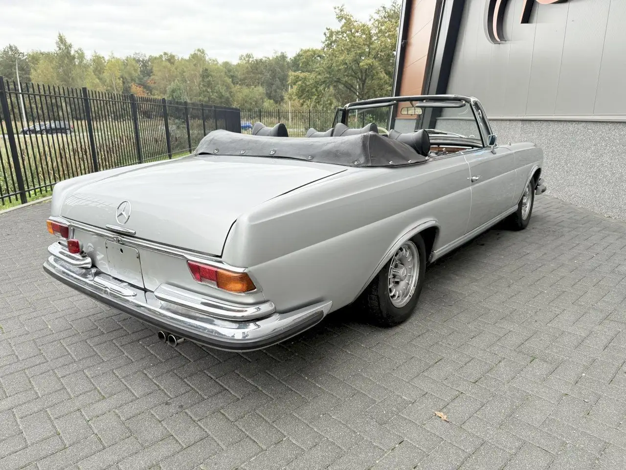 Mercedes-Benz 280 W111 280SE 3.5 Cabriolet, foto 10
