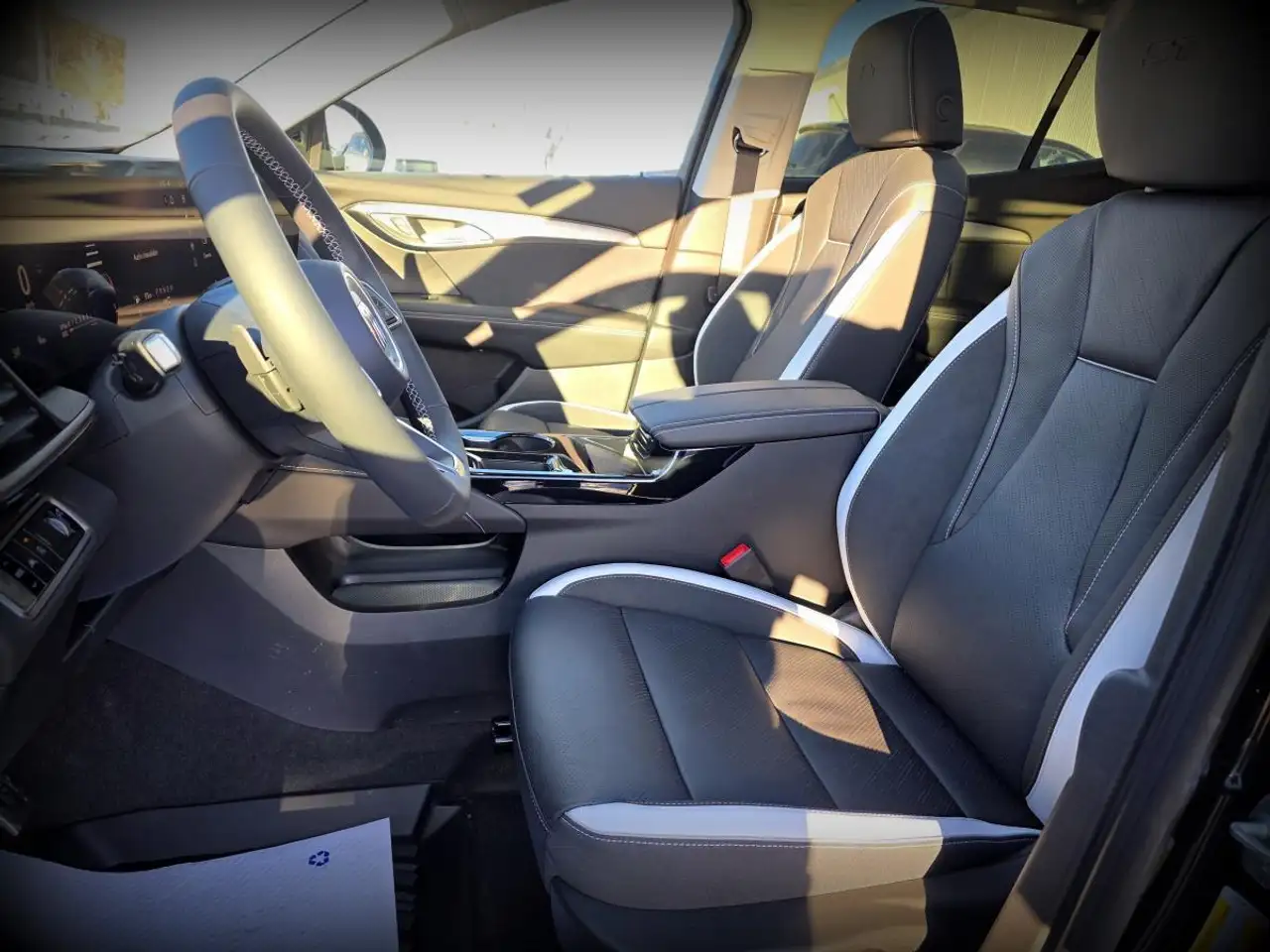 Buick Envision снимка Buick Envision
