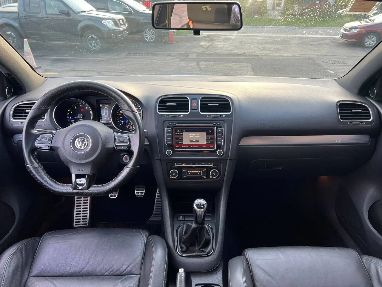 Volkswagen Golf R photo Volkswagen Golf R