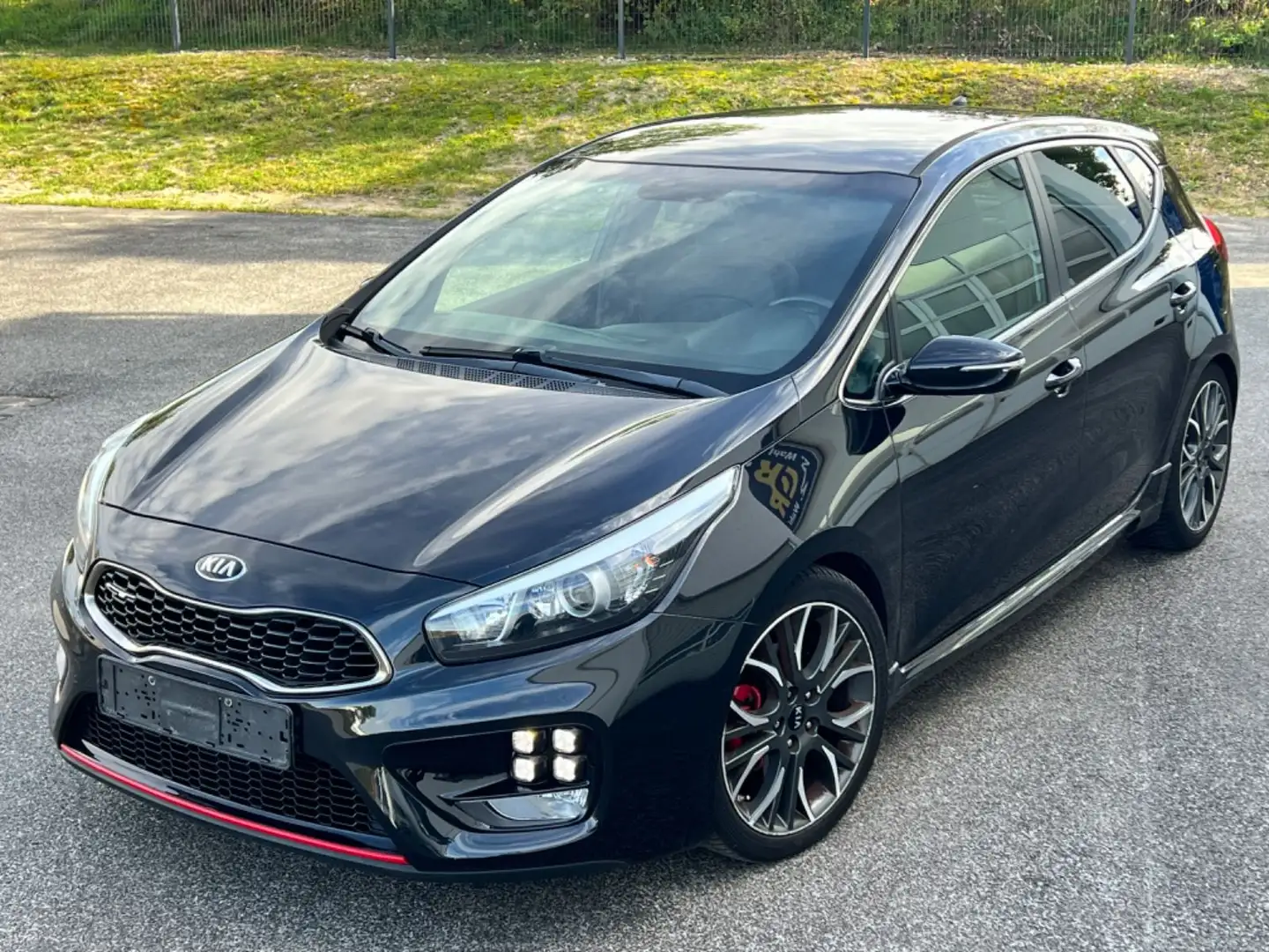 Kia Ceed / cee'd /Ceed GT-Challenge/1-Hand Schwarz - 1