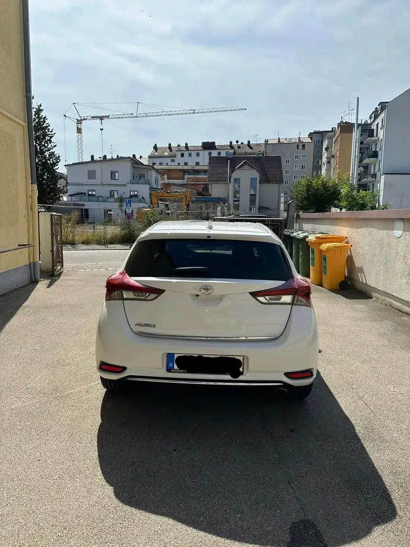 Toyota Auris 1.2 Turbo Edition S+ - 2