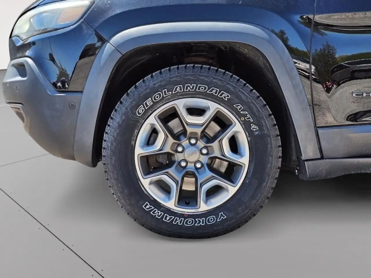 Jeep Cherokee снимка Jeep Cherokee