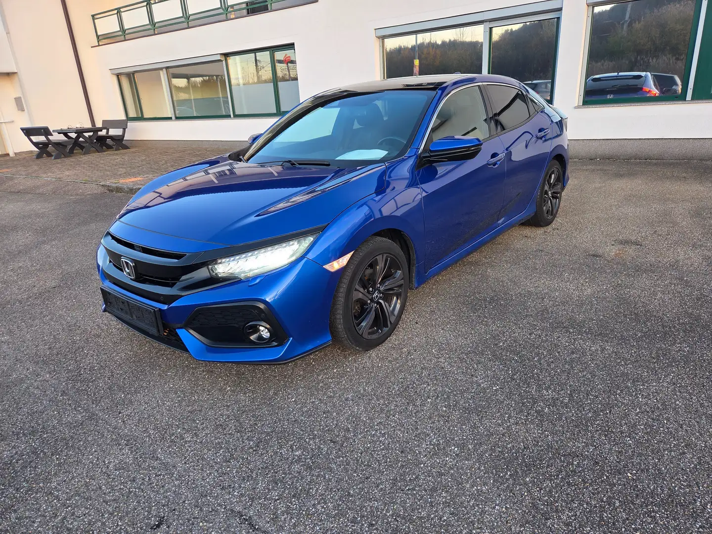 Honda Civic Civic 1,0 VTEC Turbo Executive Executive Blau - 2