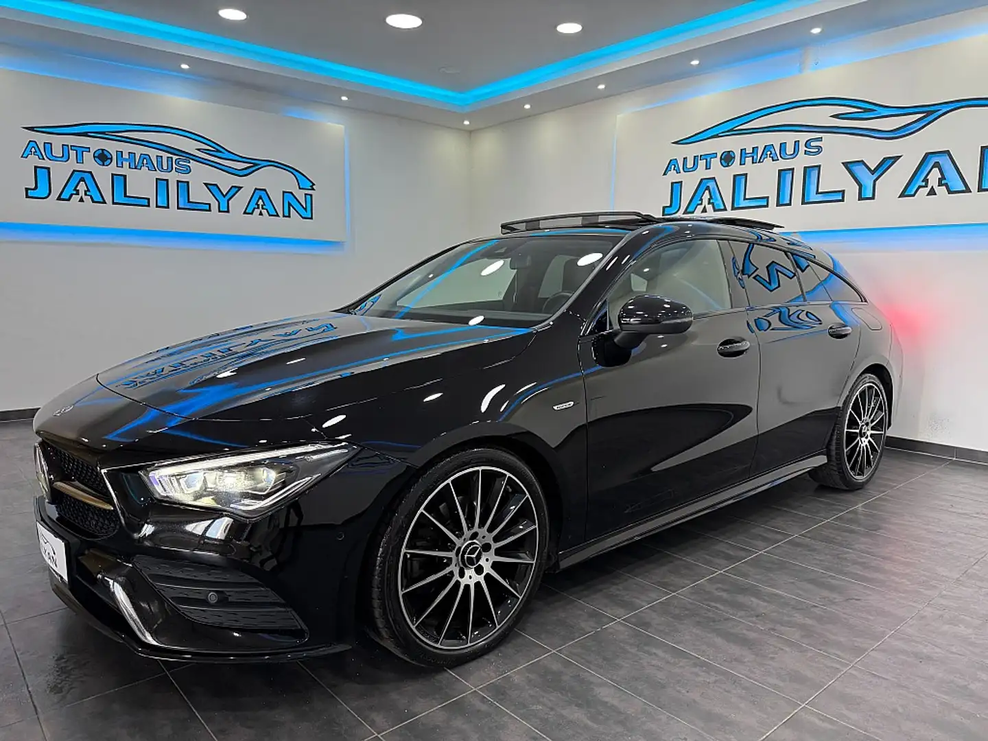 Mercedes-Benz CLA 220 d Shooting Brake 4MATIC Aut. EDITION, AMG-LINE,... Schwarz - 2
