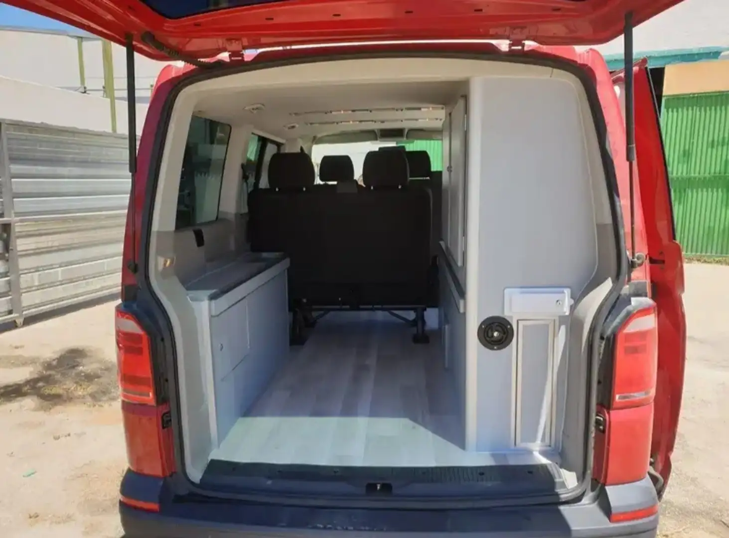 Volkswagen T6 Caravelle 2.0TDI BMT Trendline 75kW Rojo - 1