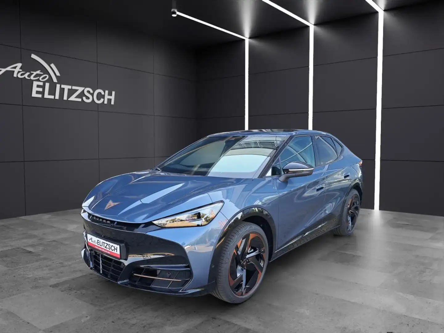 CUPRA Tavascan VZ +++ sofort verfügbar +++ 4Drive BelowZero Adren Blau - 1