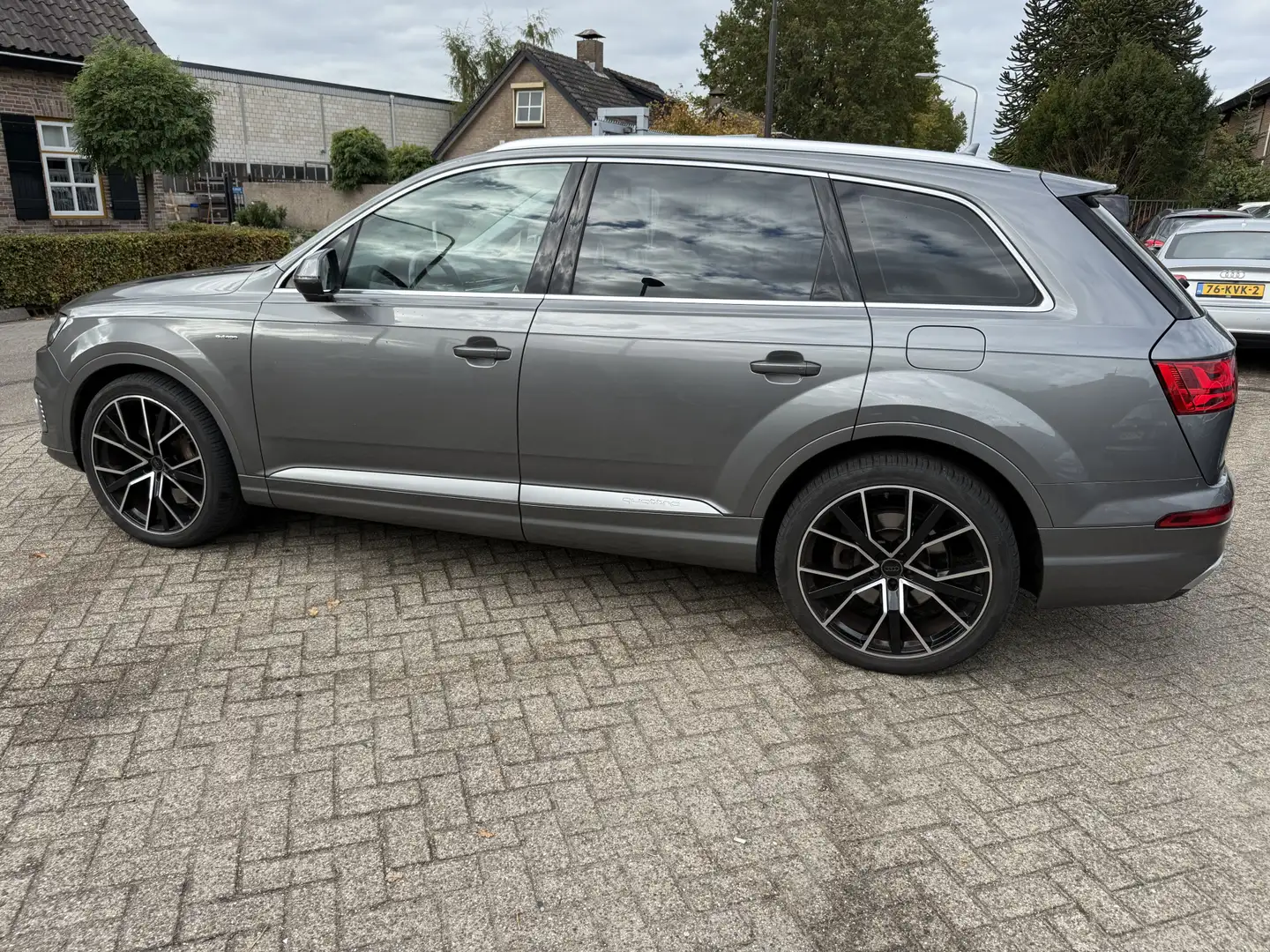 Audi Q7 e-tron 3.0 TDI quattro Sport FULL OPTION Grey - 2