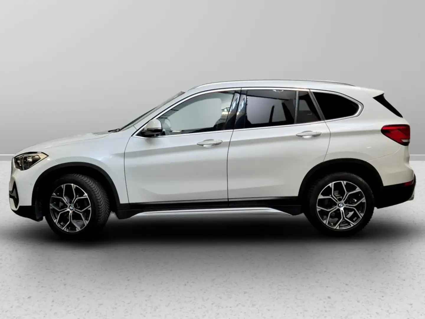 BMW X1 sdrive18d xLine auto Bianco - 2