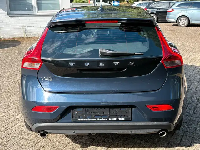Volvo V40 view 6