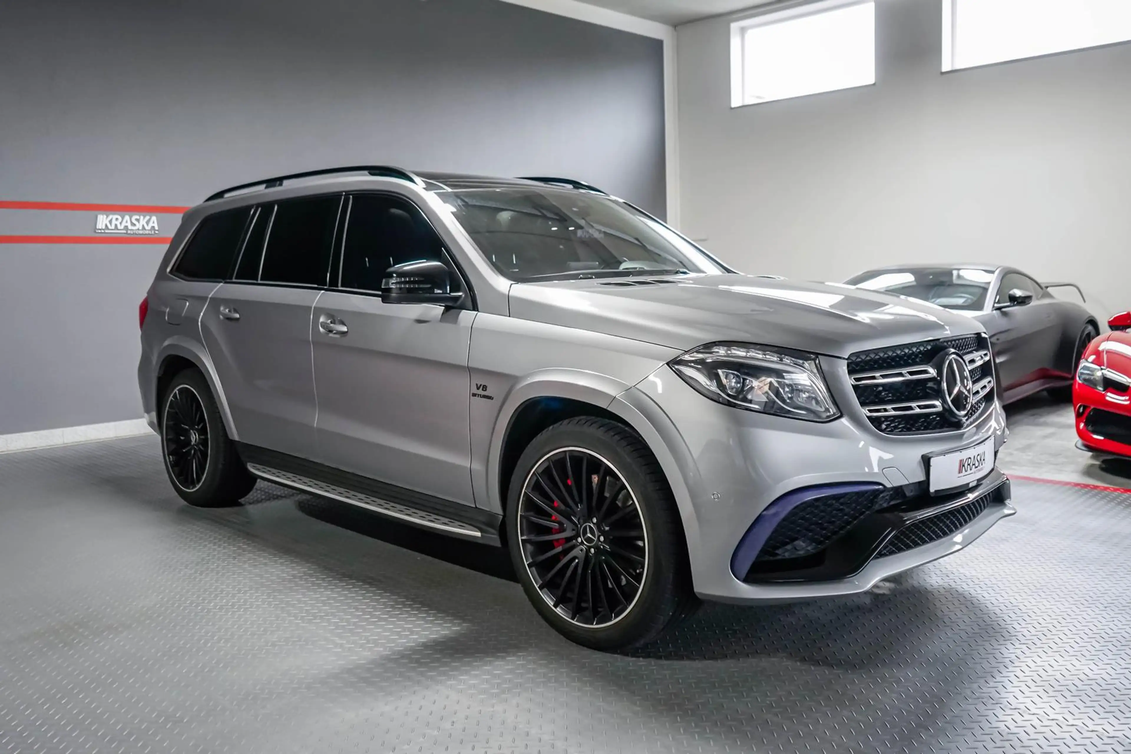 Mercedes-Benz GLS 63 AMG 5.5 V8 4M LED AHK PANO B&O MASSAGE TV — photo 7