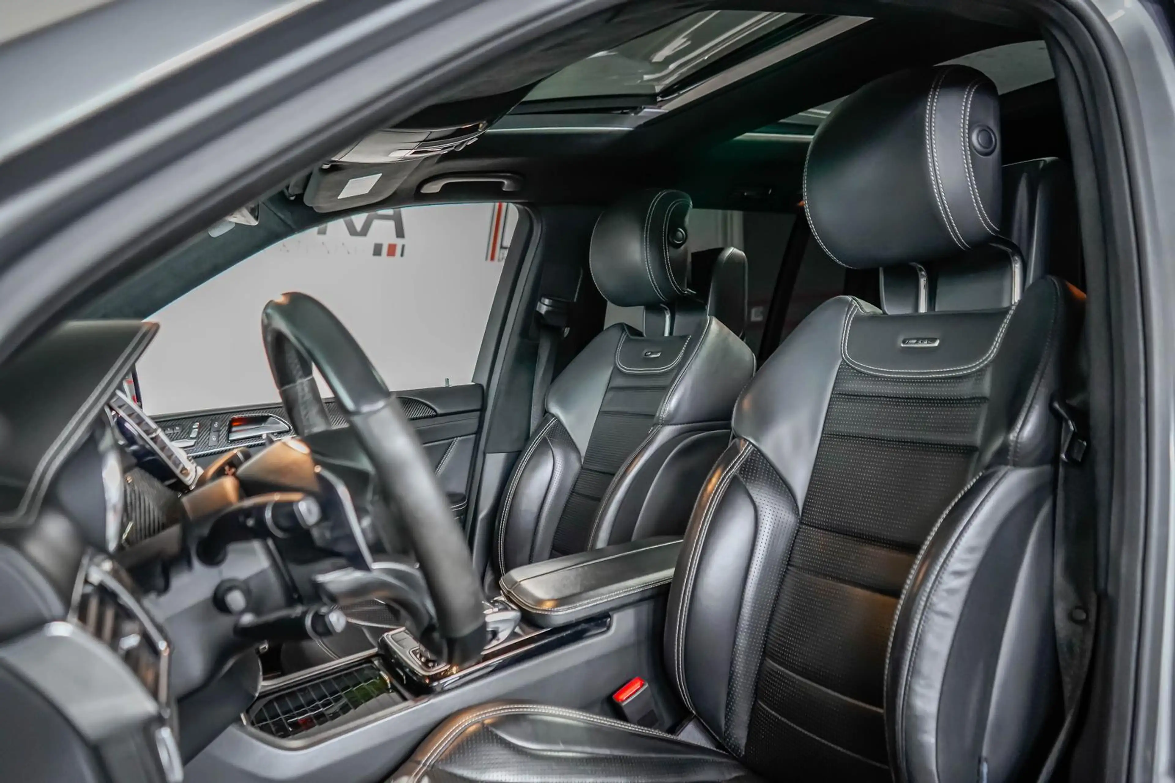 Mercedes-Benz GLS 63 AMG 5.5 V8 4M LED AHK PANO B&O MASSAGE TV — photo 18