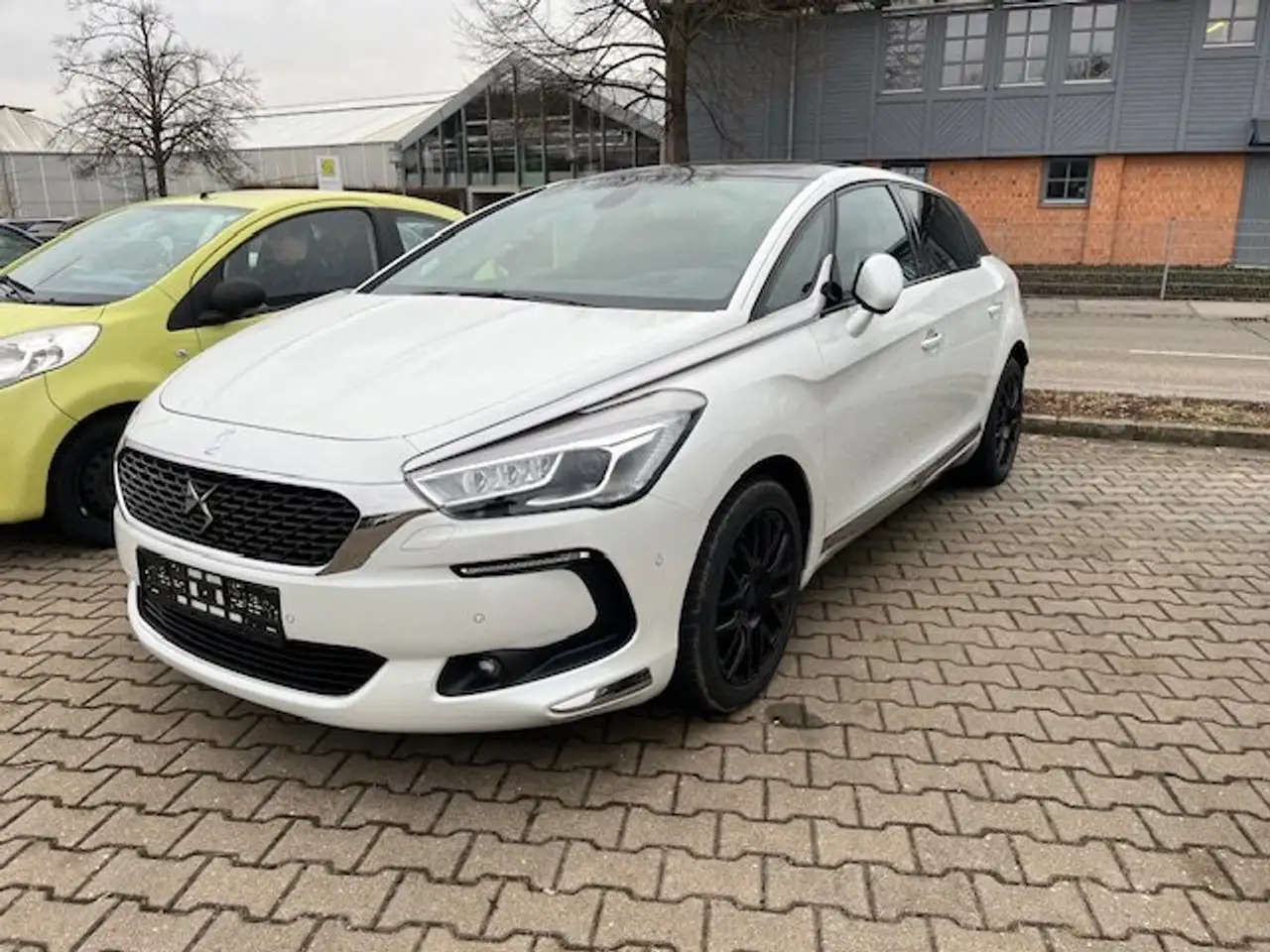 DS Automobiles DS 5