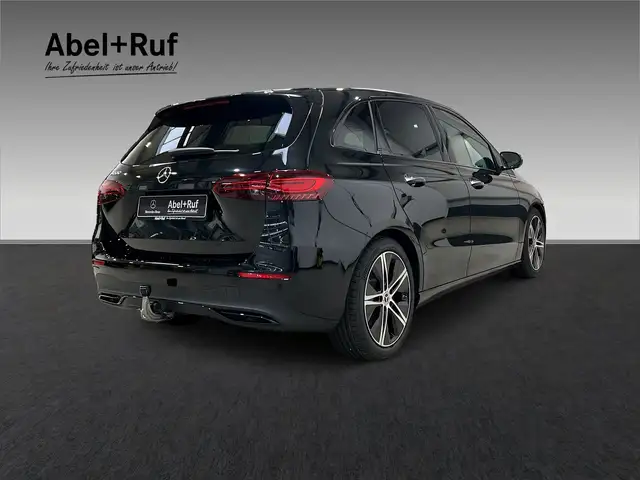 Mercedes-Benz B Class view 5