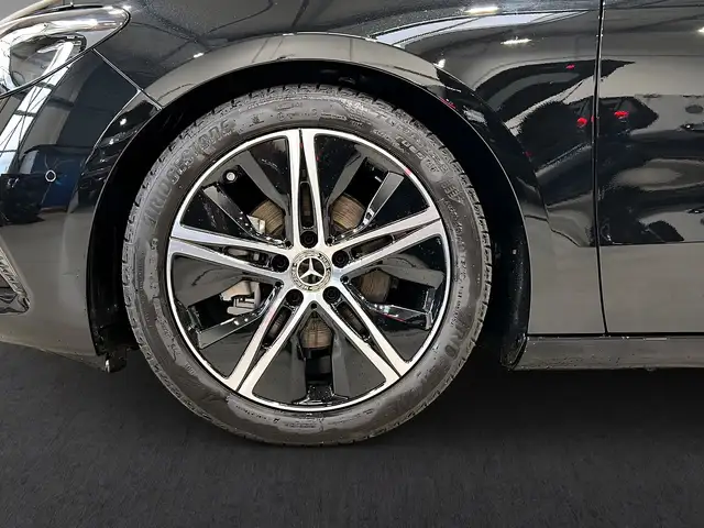 Mercedes-Benz B Class view 7