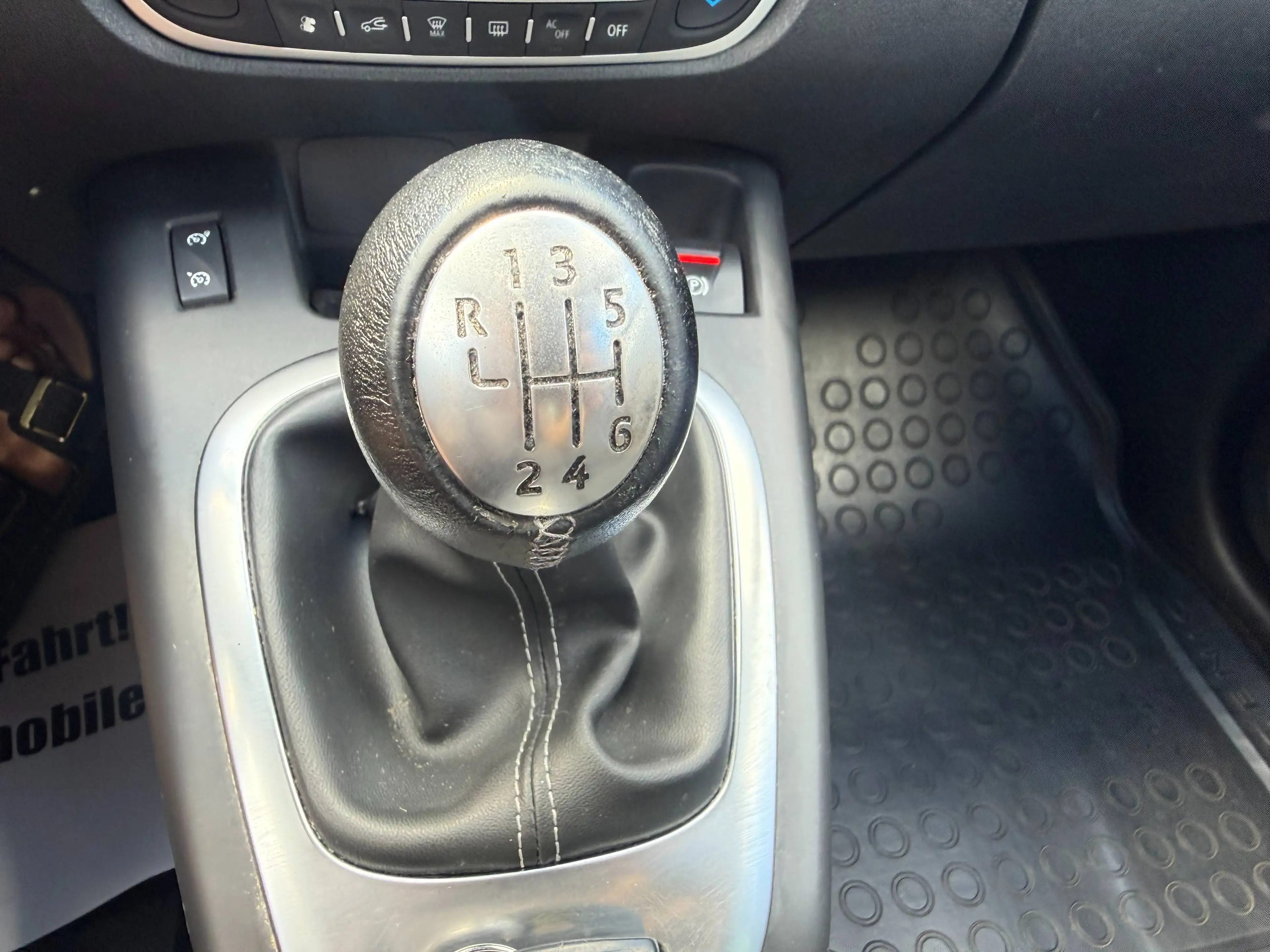 Renault Grand Scenic 1.2 TCe ENERGY Grand Limited+7 SITZE+2. HAND+NAVI+KLIMATRONIK+6 GANG+PDC+SHZ+TÜV:NEU — photo 15
