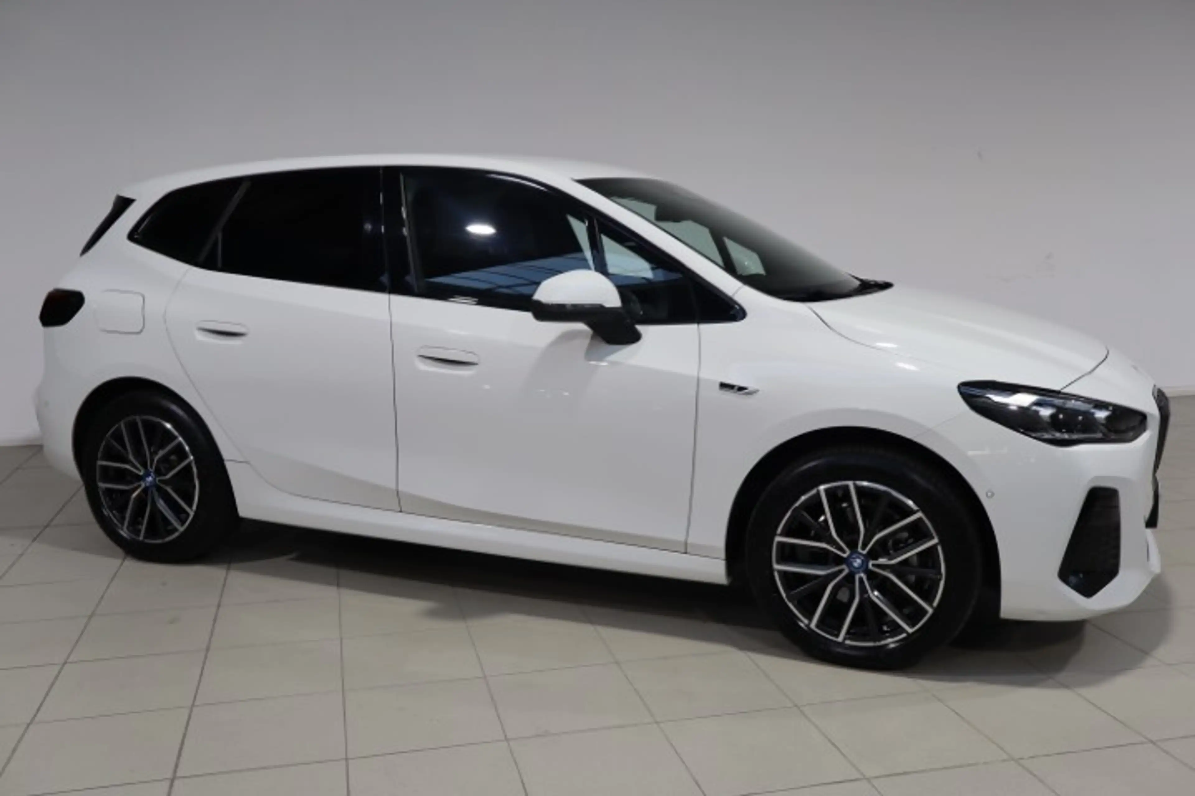 BMW 225 Active Tourer PHEV 225xeA M PACK — photo 3