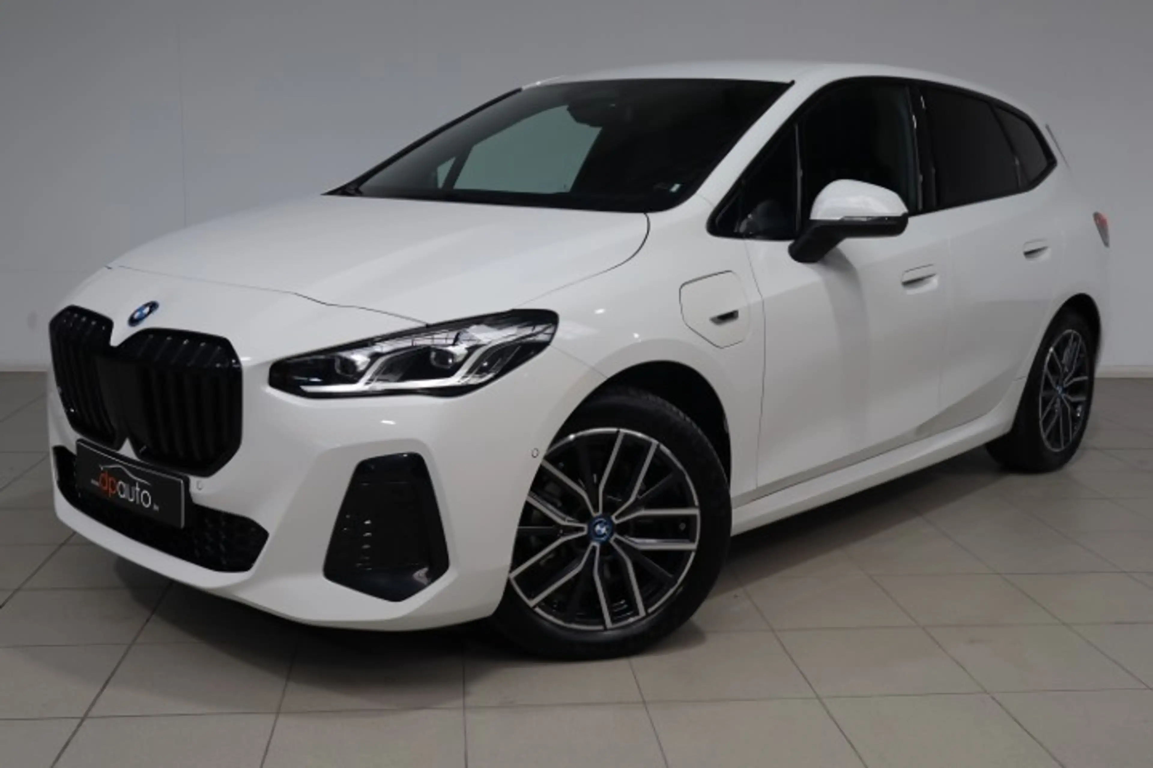 BMW 225 Active Tourer PHEV 225xeA M PACK — photo 4