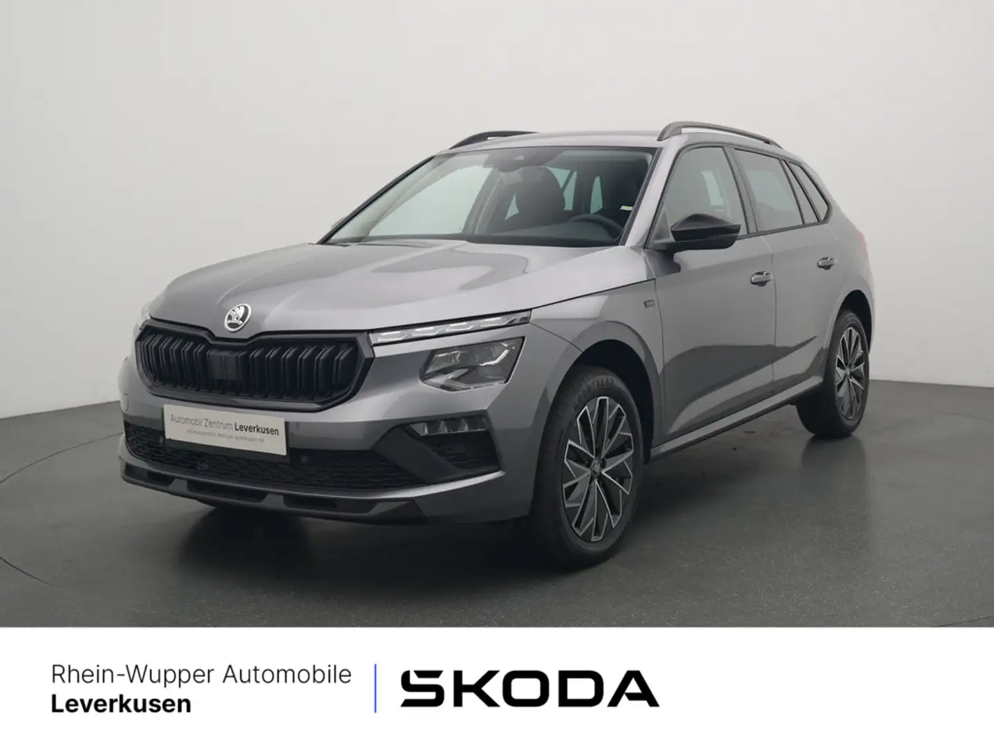 Skoda Kamiq TSI Selection PDC SHZ KLIMA AHK VIRT Schwarz - 1