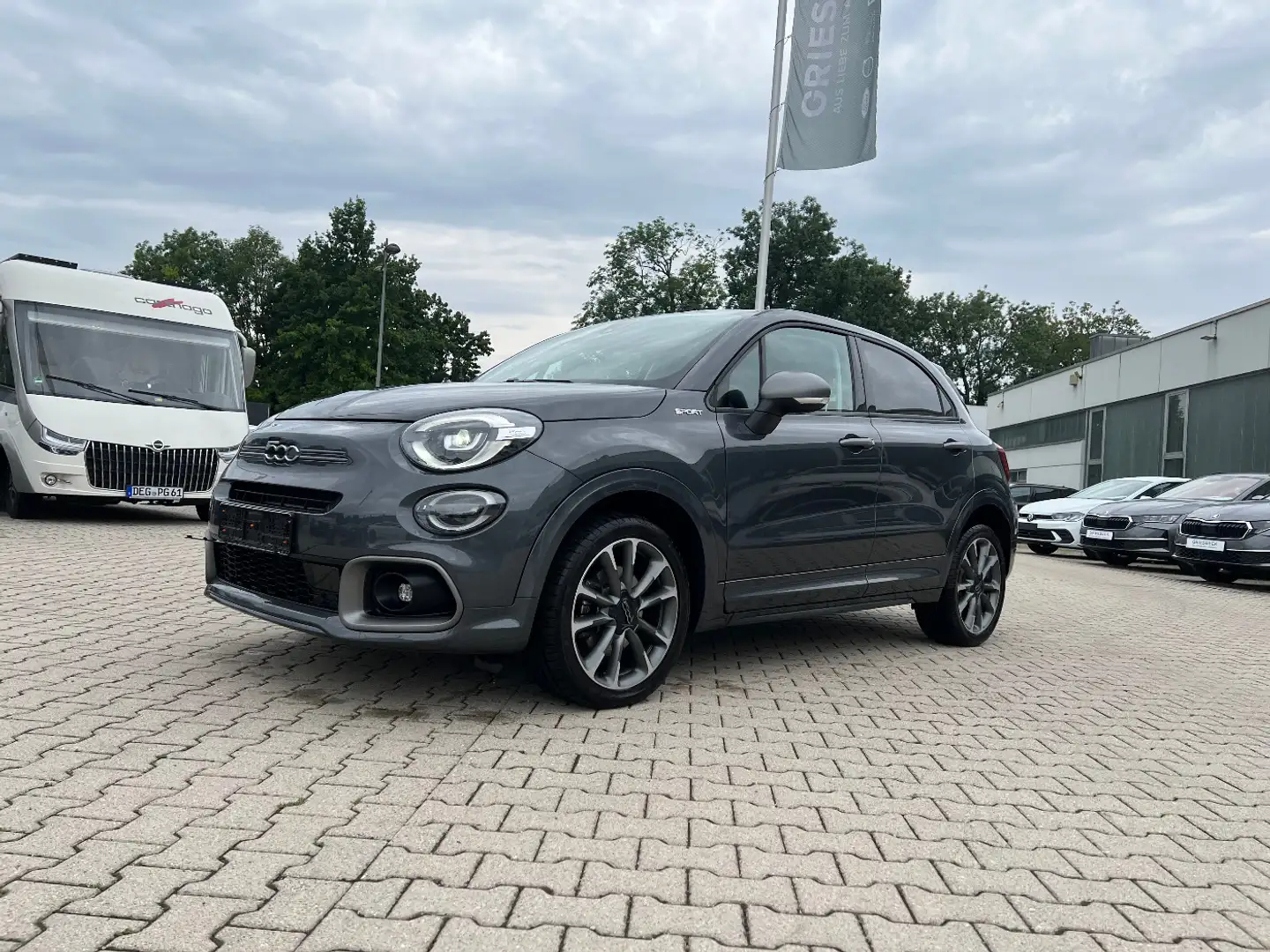 Fiat 500X 1.5 GSE Mild-Hybrid Sport Facelift *LED* Grau - 1