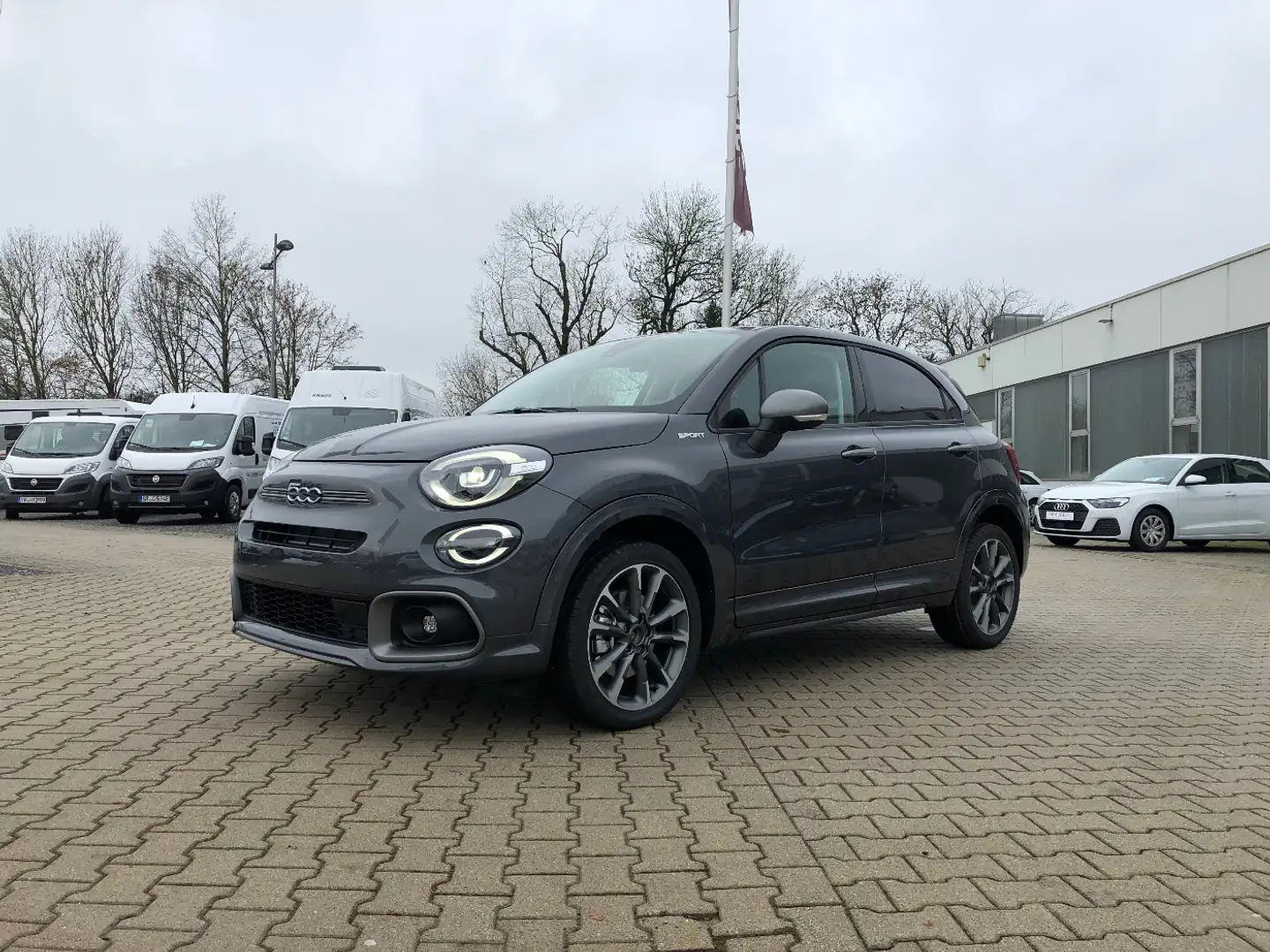 Fiat 500X 1.5 GSE Mild-Hybrid Sport Facelift *LED* Grau - 1