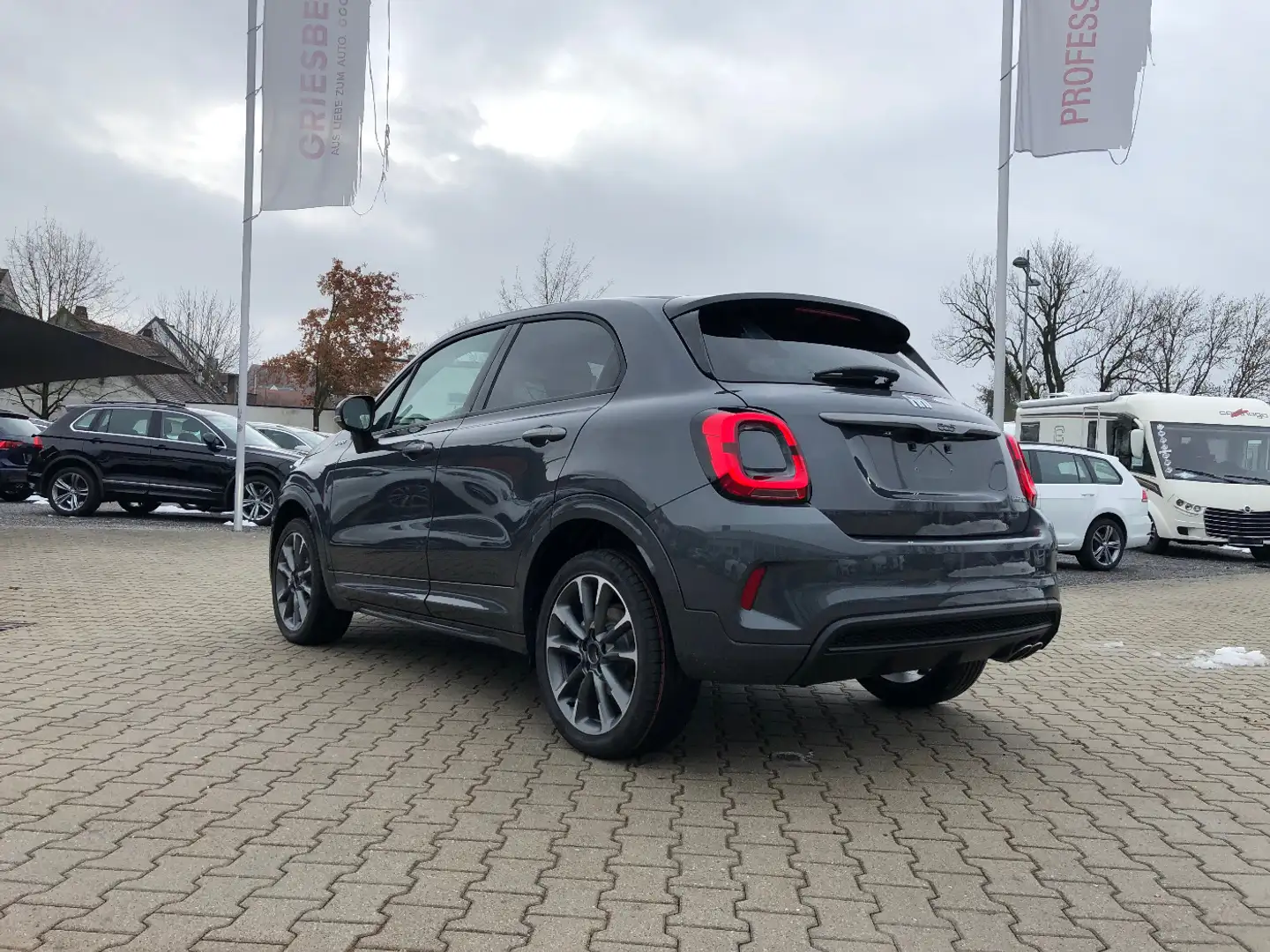 Fiat 500X 1.5 GSE Mild-Hybrid Sport Facelift *LED* Grau - 2